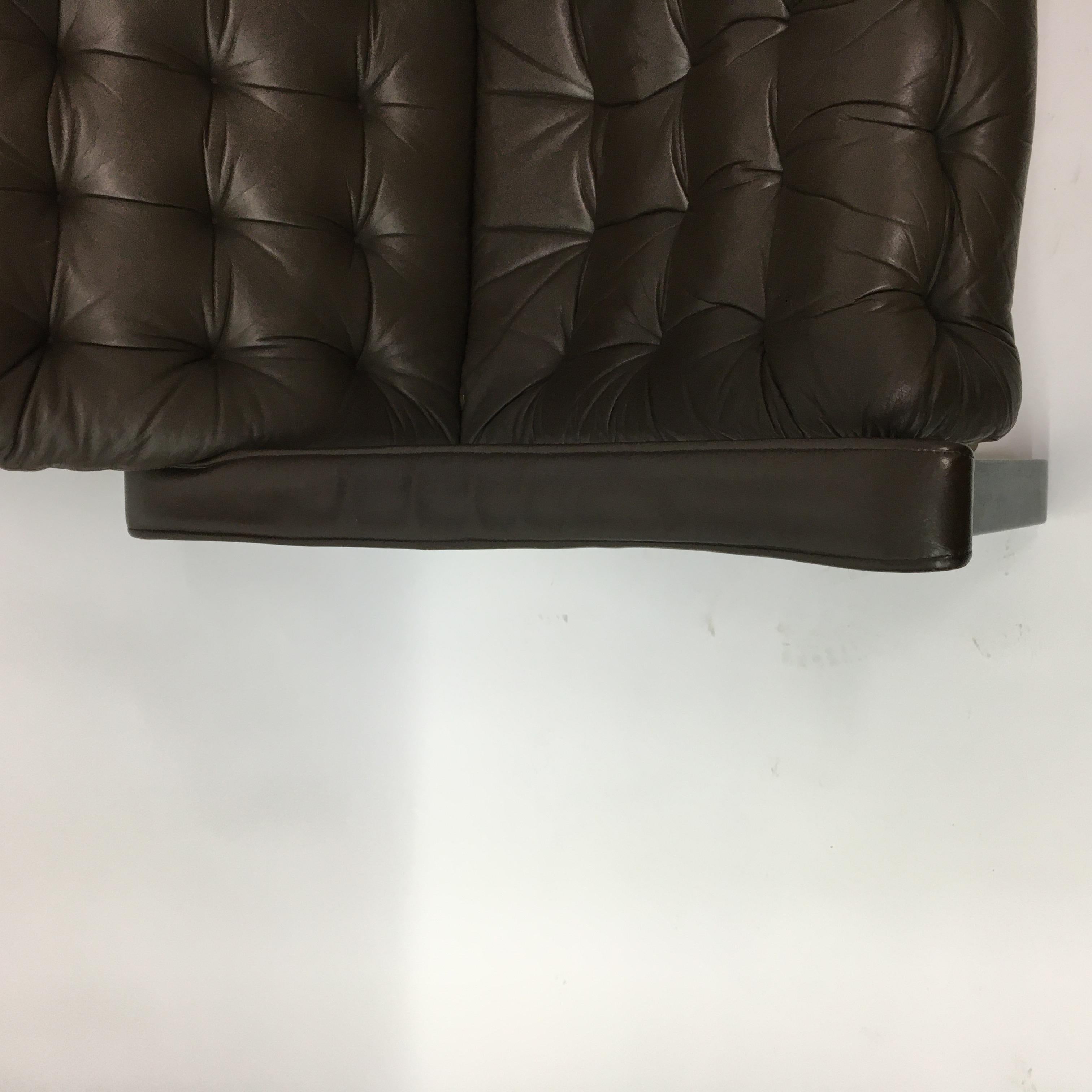 Mid-century design OY BJ Dahlqvist AB Dark Brown Leather safari lounge chair For Sale 8