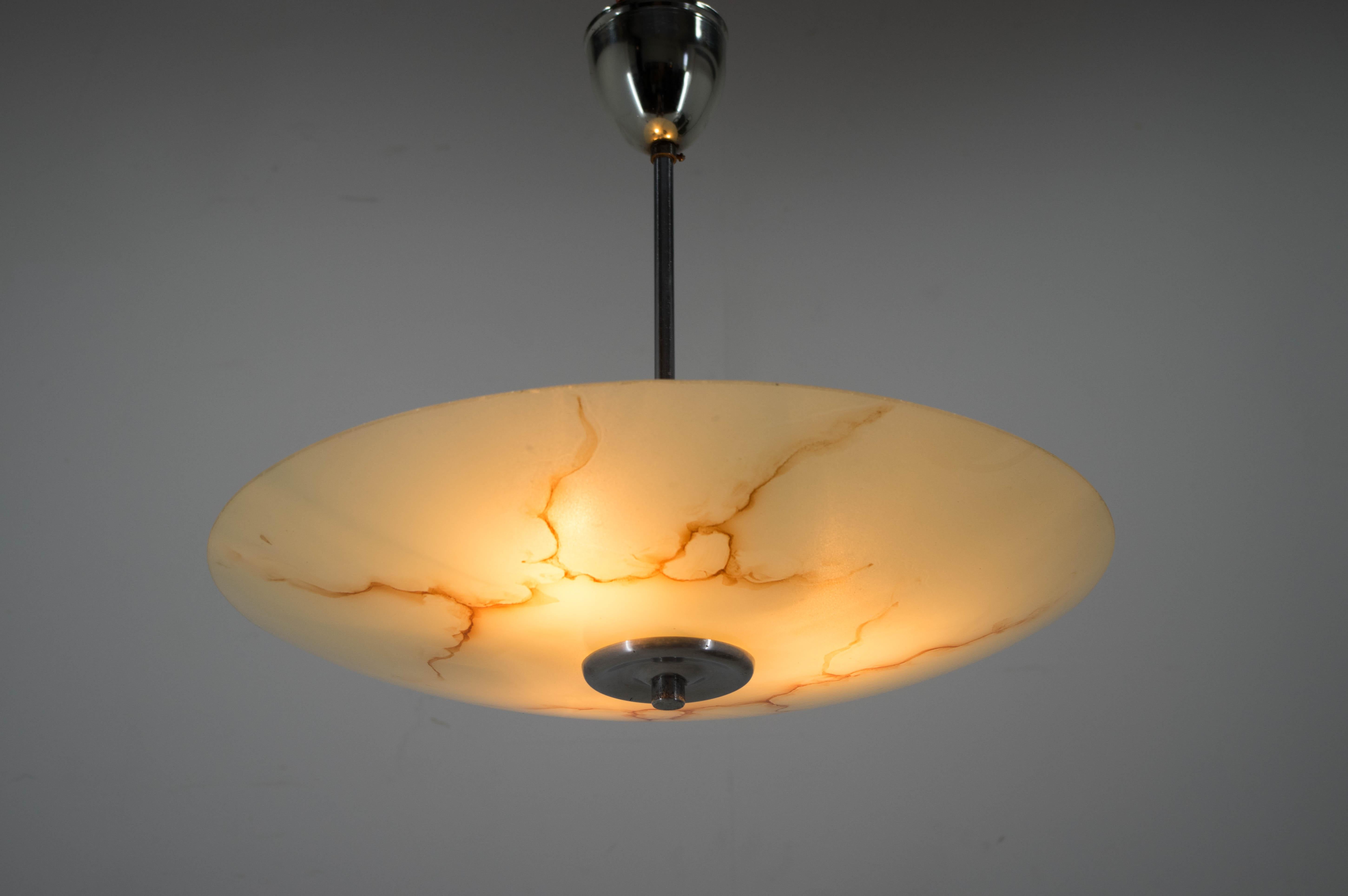 Mid-Century moderno Ciondolo di design di metà secolo, anni '60 in vendita