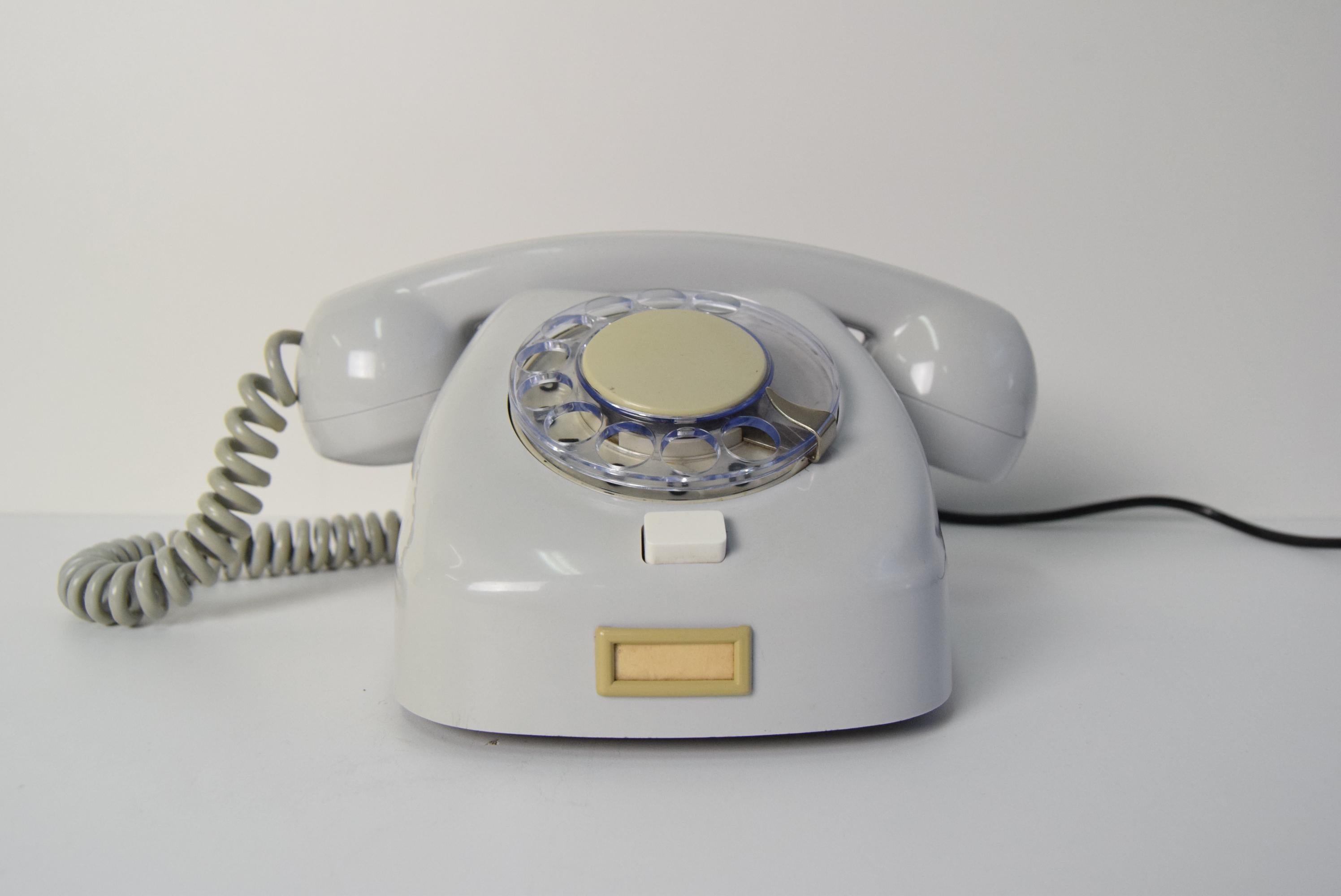 Mid-Century moderno Tesla di design di metà secolo, anni '60. in vendita