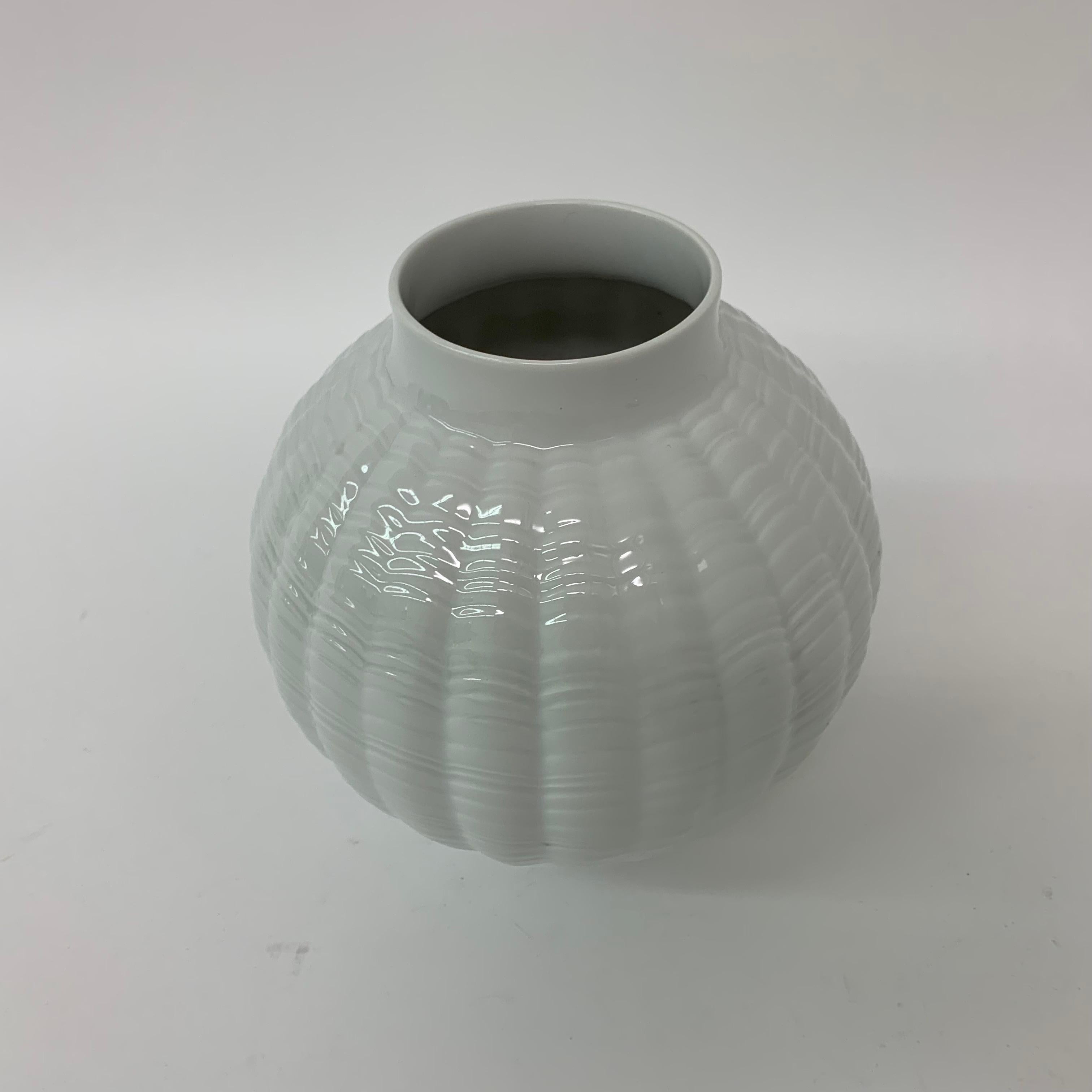 Mid-Century Design Porcelain Eschenbach Vase Kaiser Germany, 1970’s For Sale 5