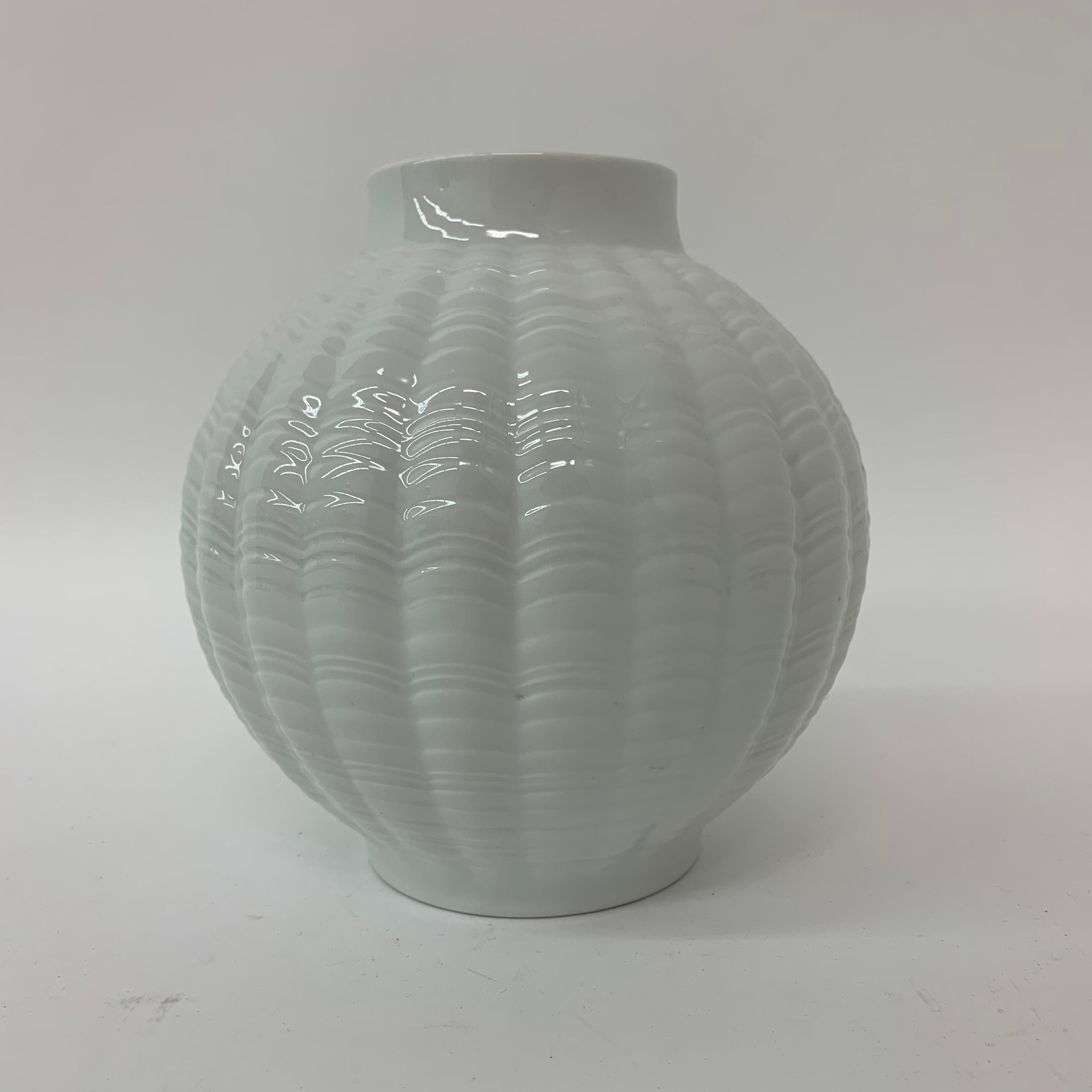 Mid-Century Design Porcelain Eschenbach Vase Kaiser Germany, 1970’s For Sale 6