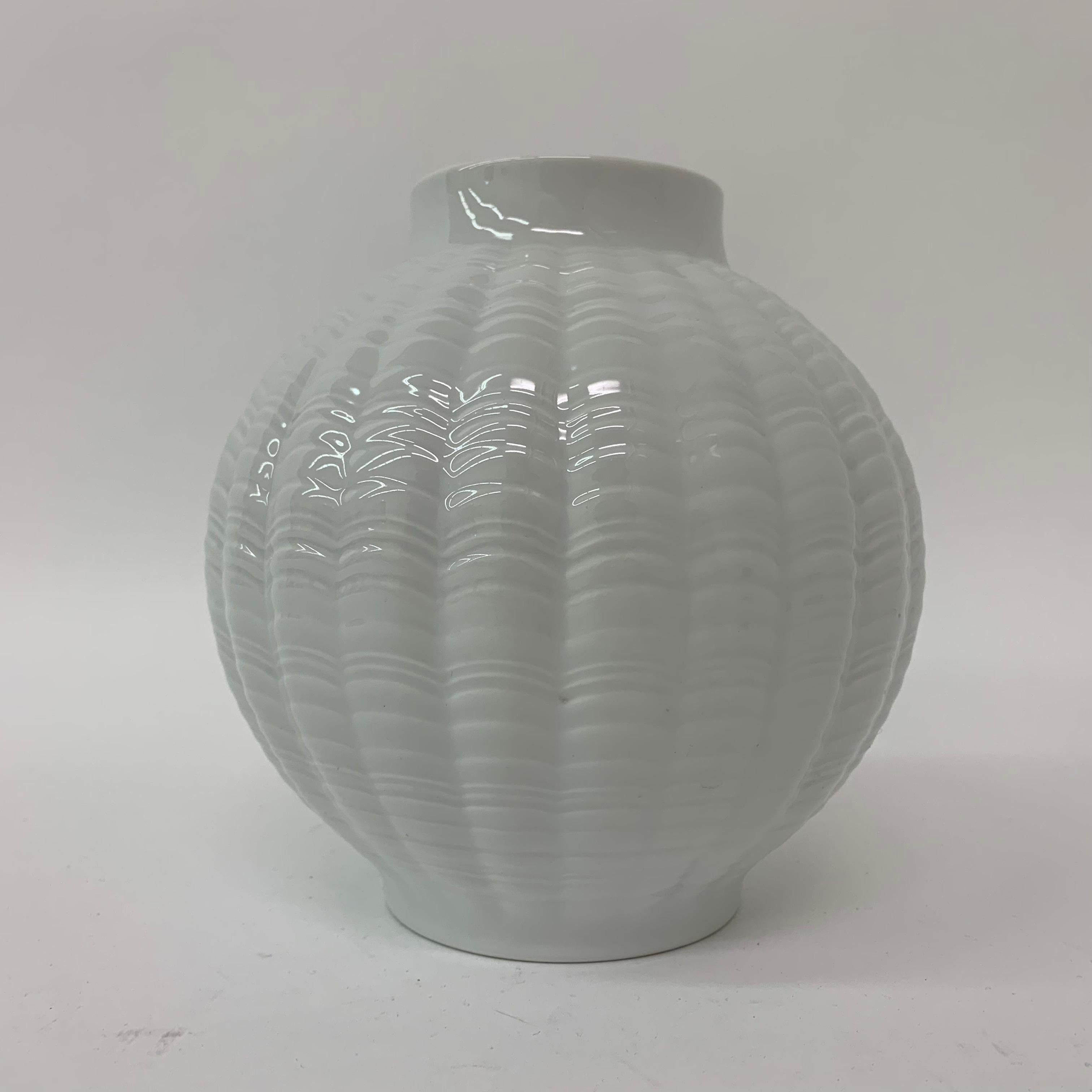 Mid-Century Design Porcelain Eschenbach Vase Kaiser Germany, 1970’s For Sale 2