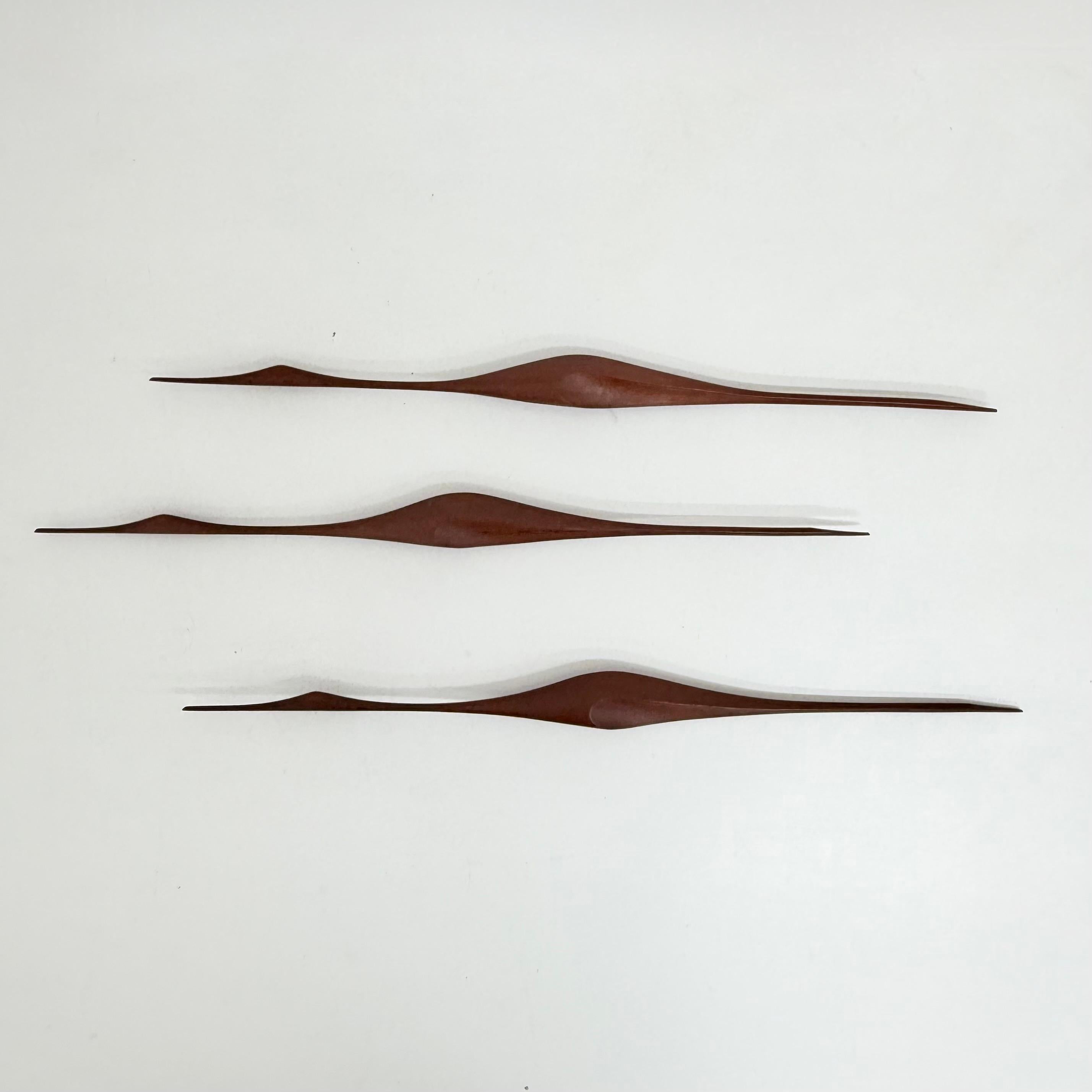 Ensemble de 3 sculptures murales d'oiseaux en bois de teck, design du milieu du siècle dernier, années 1970 4