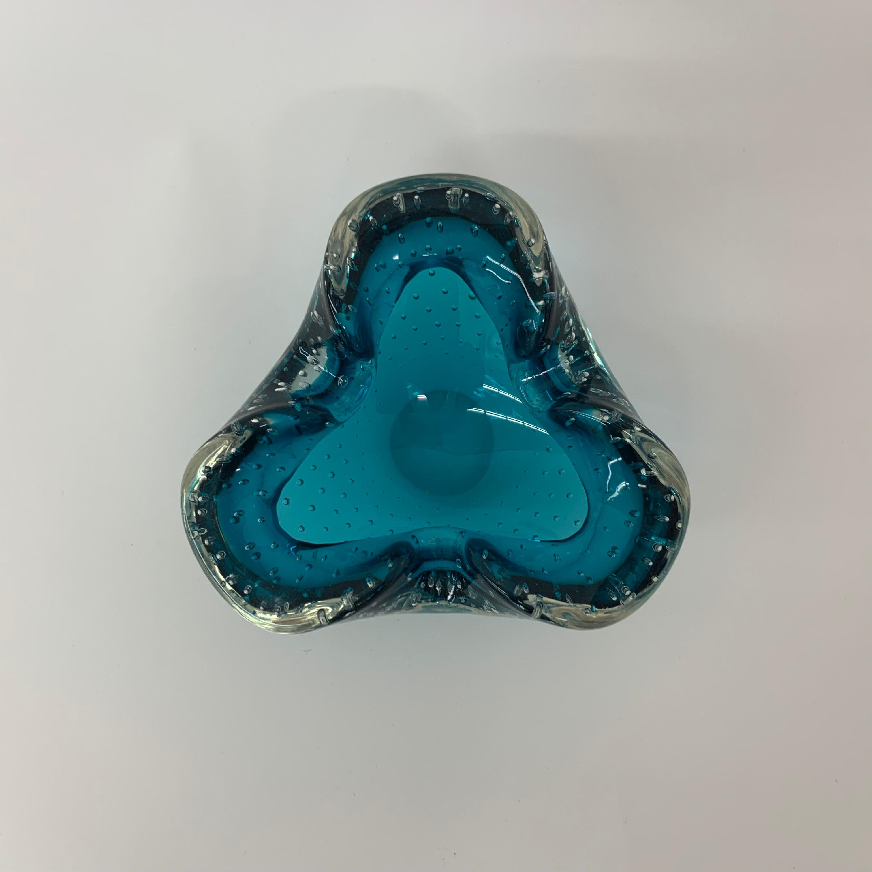 Set di 4 ciotole in vetro di Murano blu dal design di metà secolo, anni '70 in vendita 9