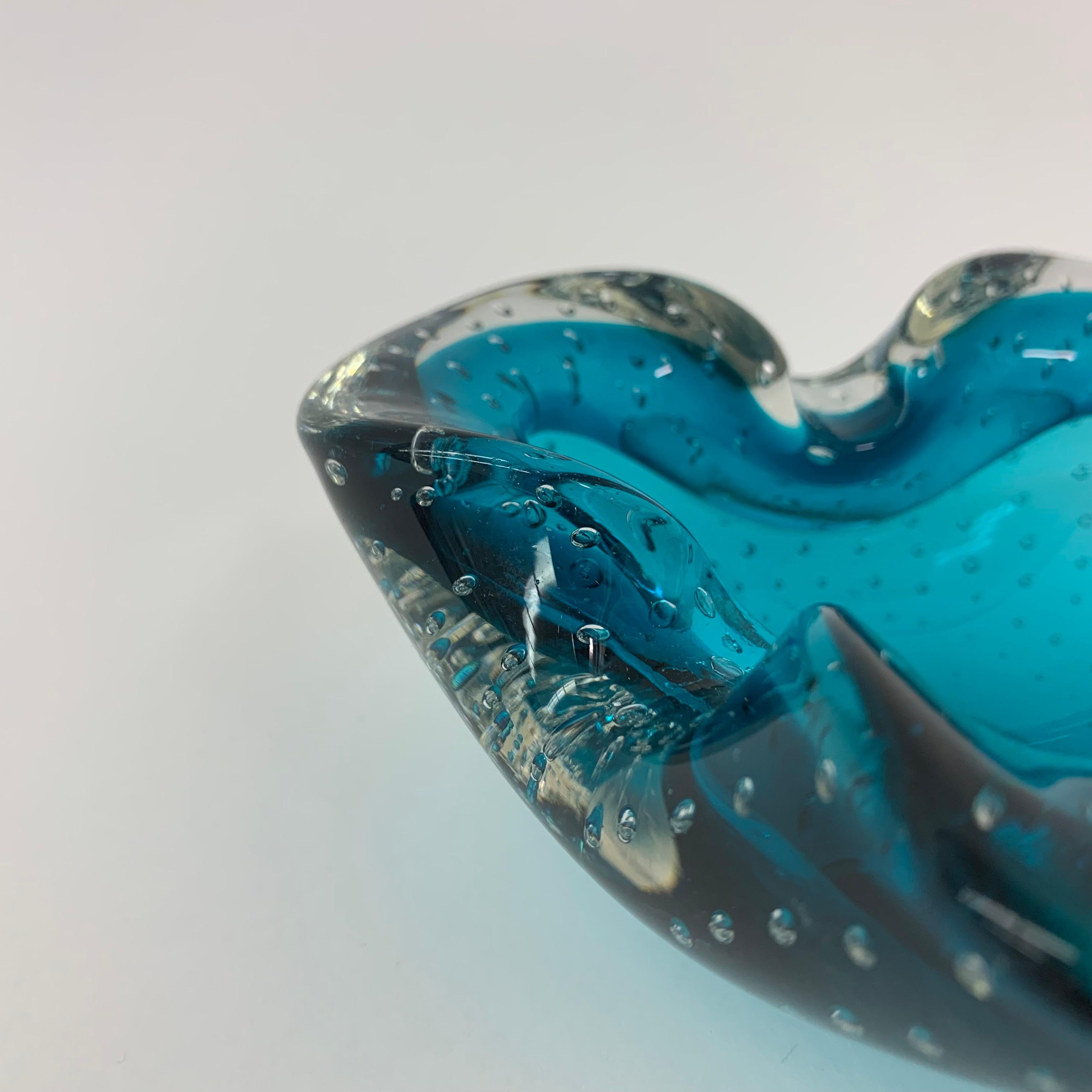 Set di 4 ciotole in vetro di Murano blu dal design di metà secolo, anni '70 in vendita 11