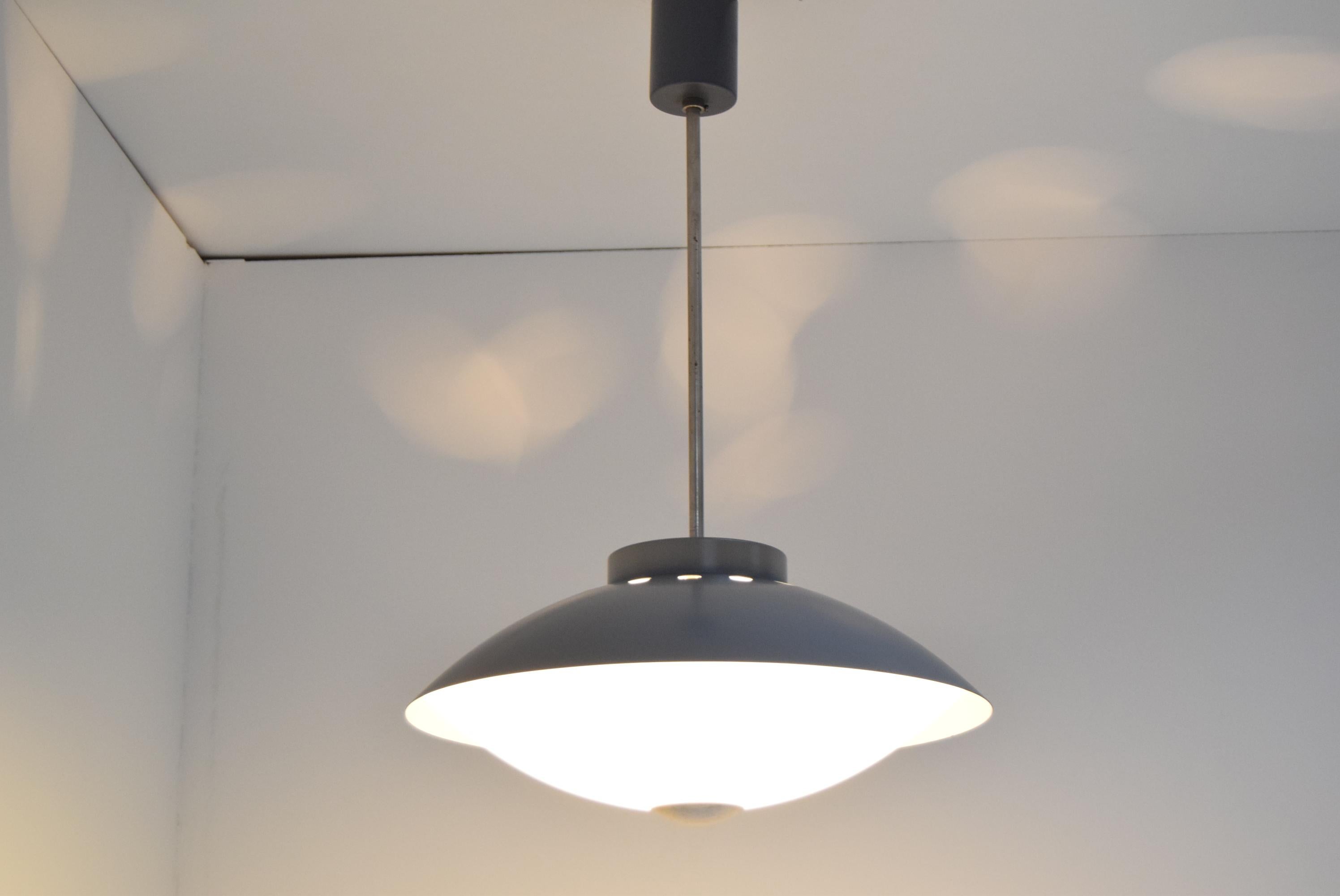 Metallo Ciondolo UFO di Napako, design di metà secolo, anni '70 in vendita