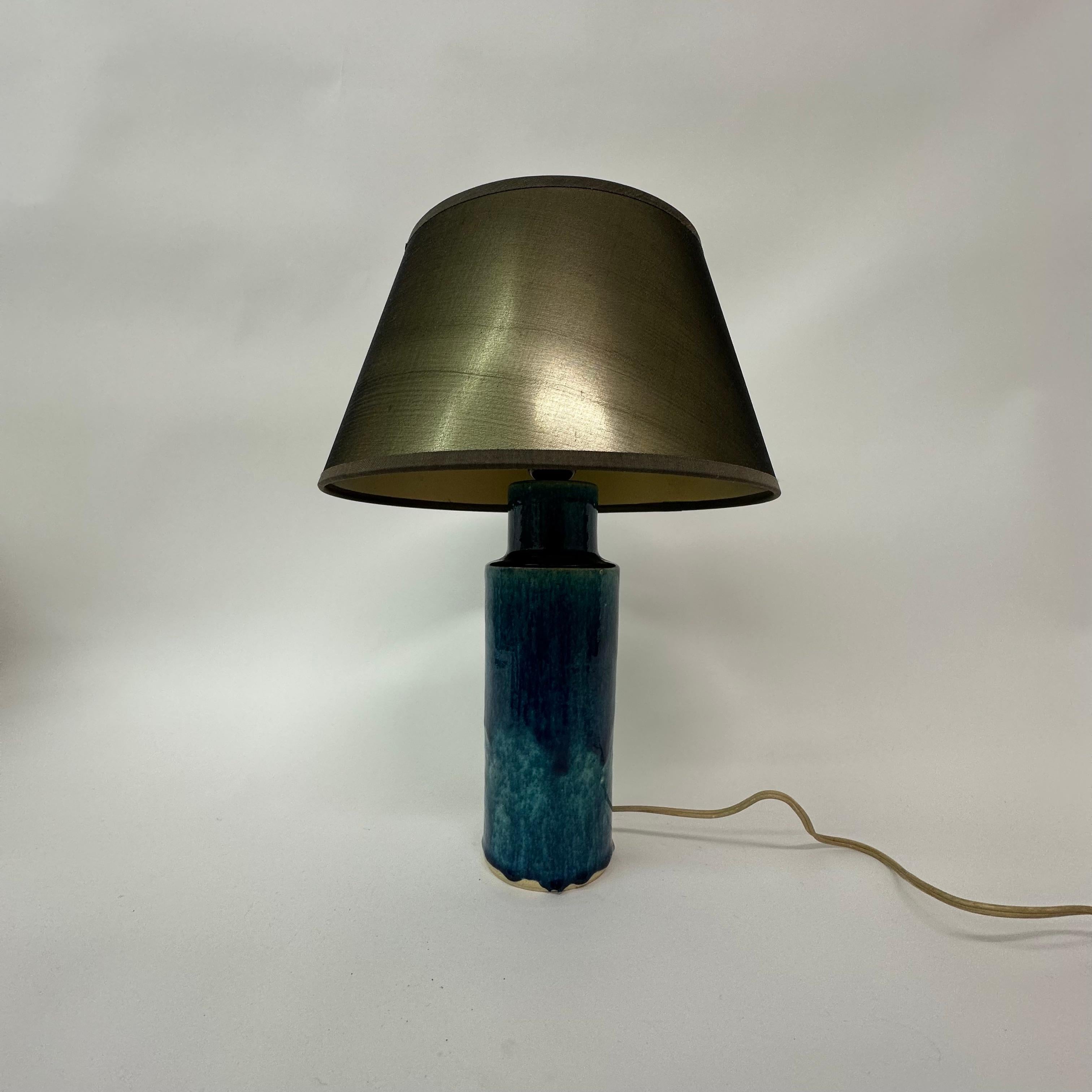 Lampe de table design du milieu du siècle en céramique bleue, années 1970 en vente 6