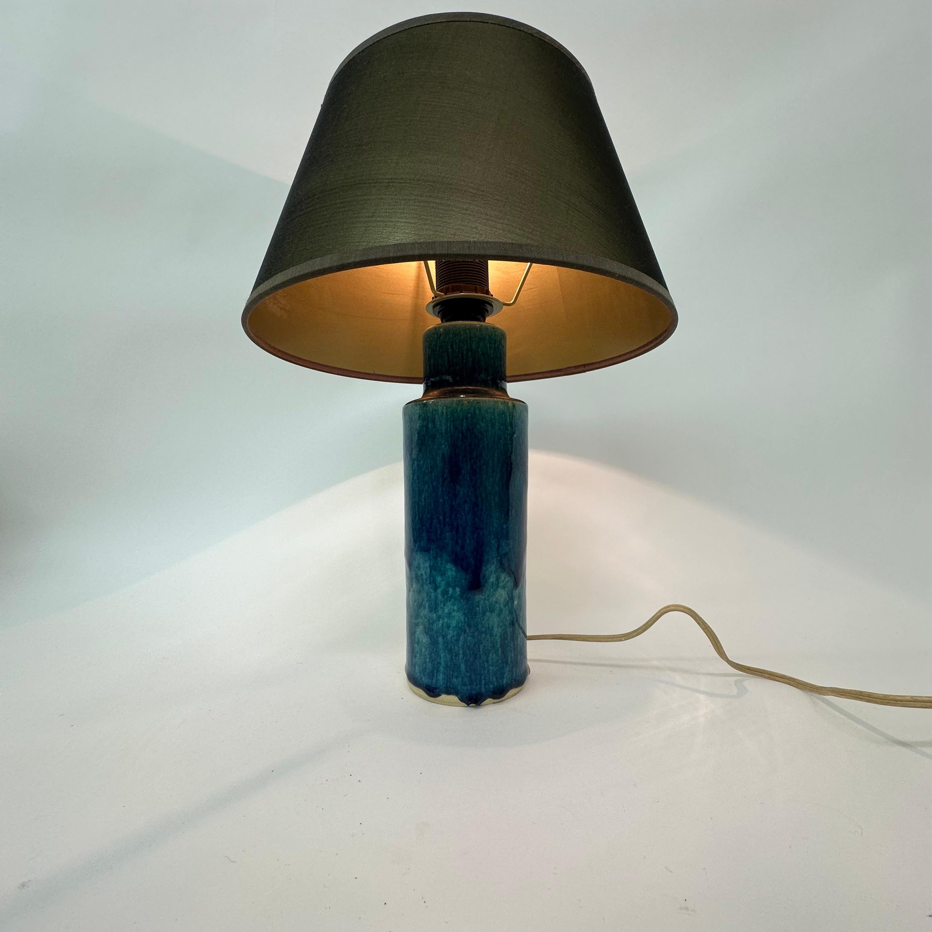 Mid-Century Modern Lampe de table design du milieu du siècle en céramique bleue, années 1970 en vente