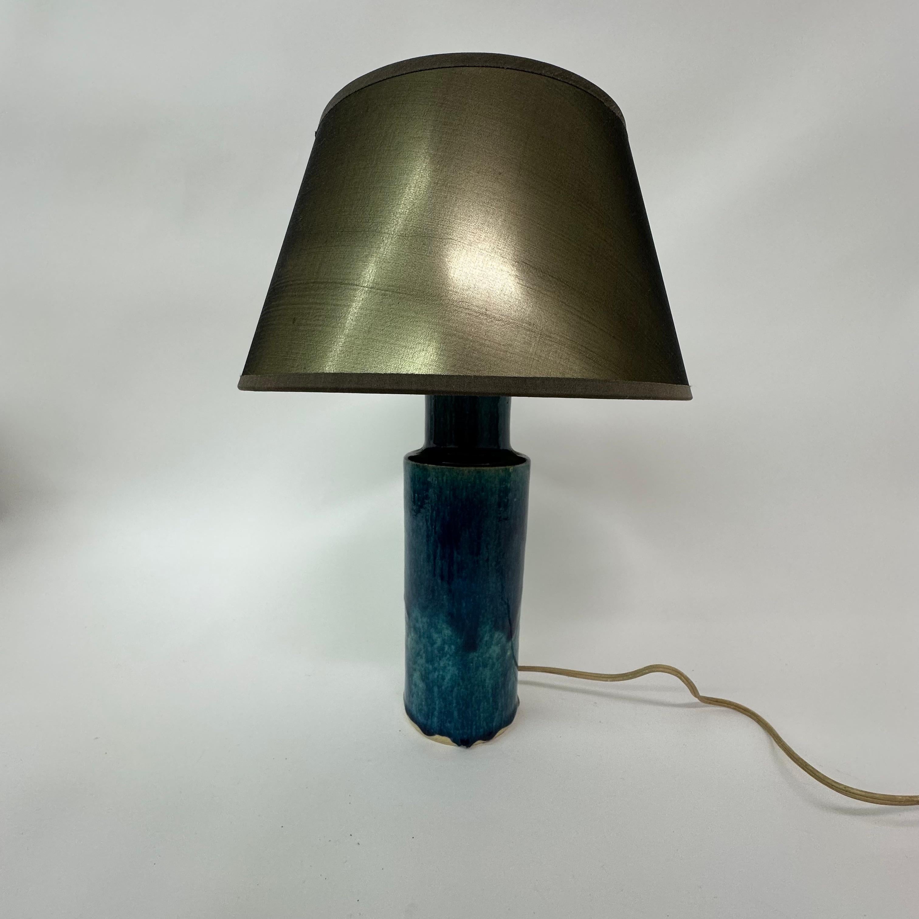 Mid Century design table lamp blue ceramic , 1970’s In Good Condition For Sale In Delft, NL