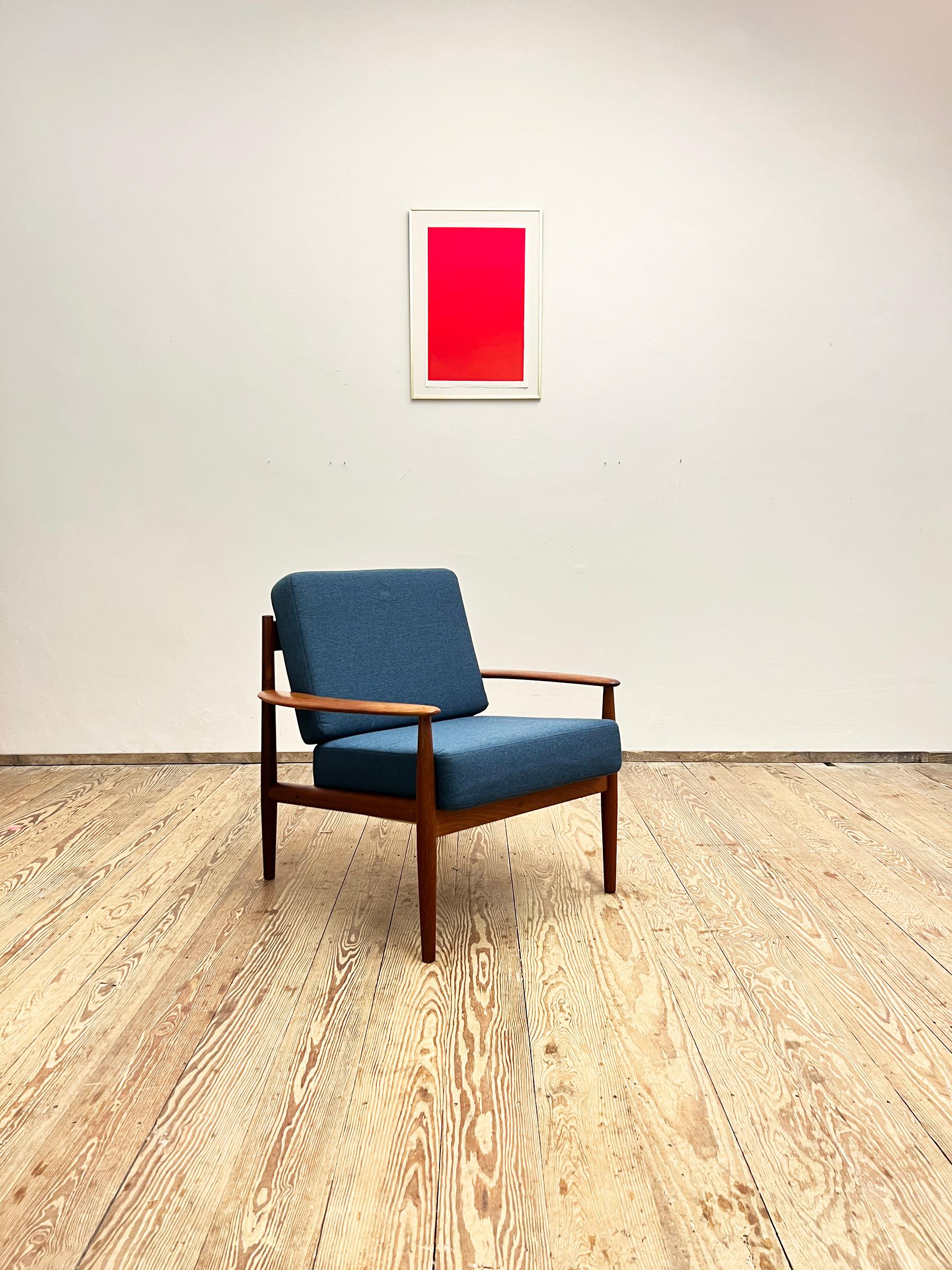 Abmessungen: 73 x 75 x 77 cm (Breite x Höhe x Tiefe)

Dieser schöne Loungesessel wurde in den 1950er Jahren von Grete Jalk für France and Son in Dänemark entworfen. Die elegante Form und die fragilen Proportionen machen diesen Sessel zu einem der