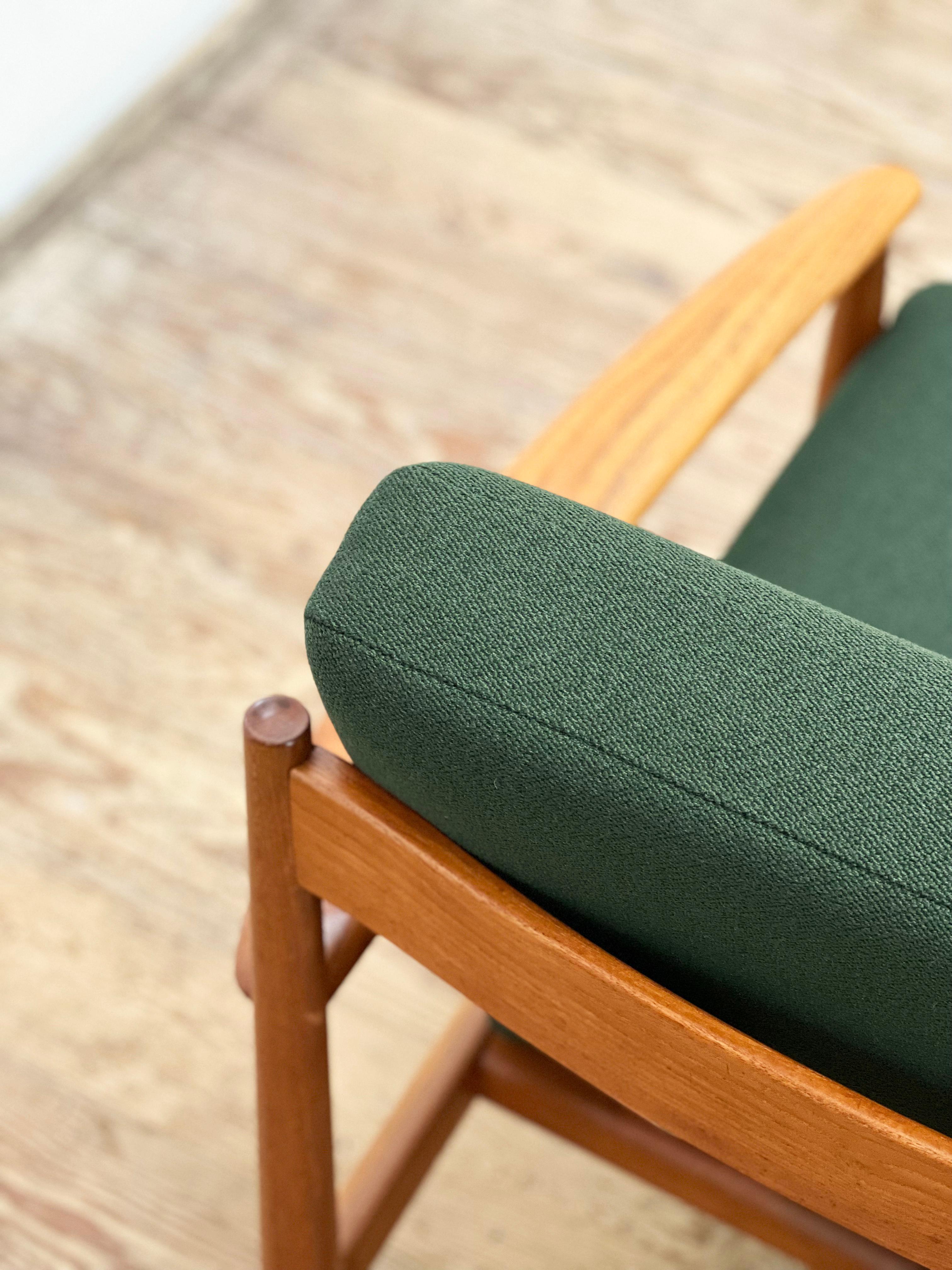 Mid-Century Design Teak Armchair by Grete Jalk for France & Søn, Denmark, 1950s For Sale 1