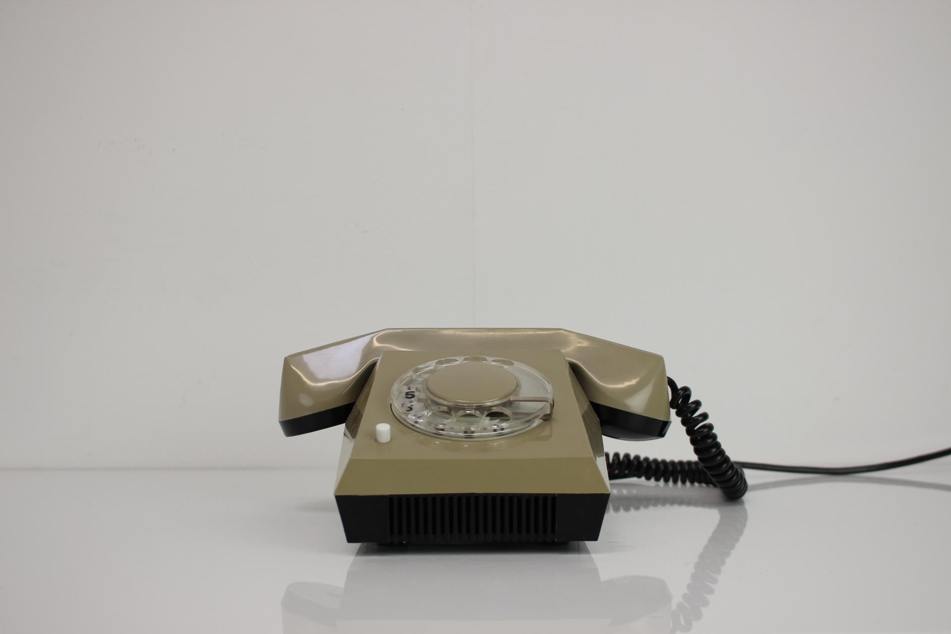 Mid-Century Design Telephone by Tesla, 1970, Czechoslovakia For Sale 1
