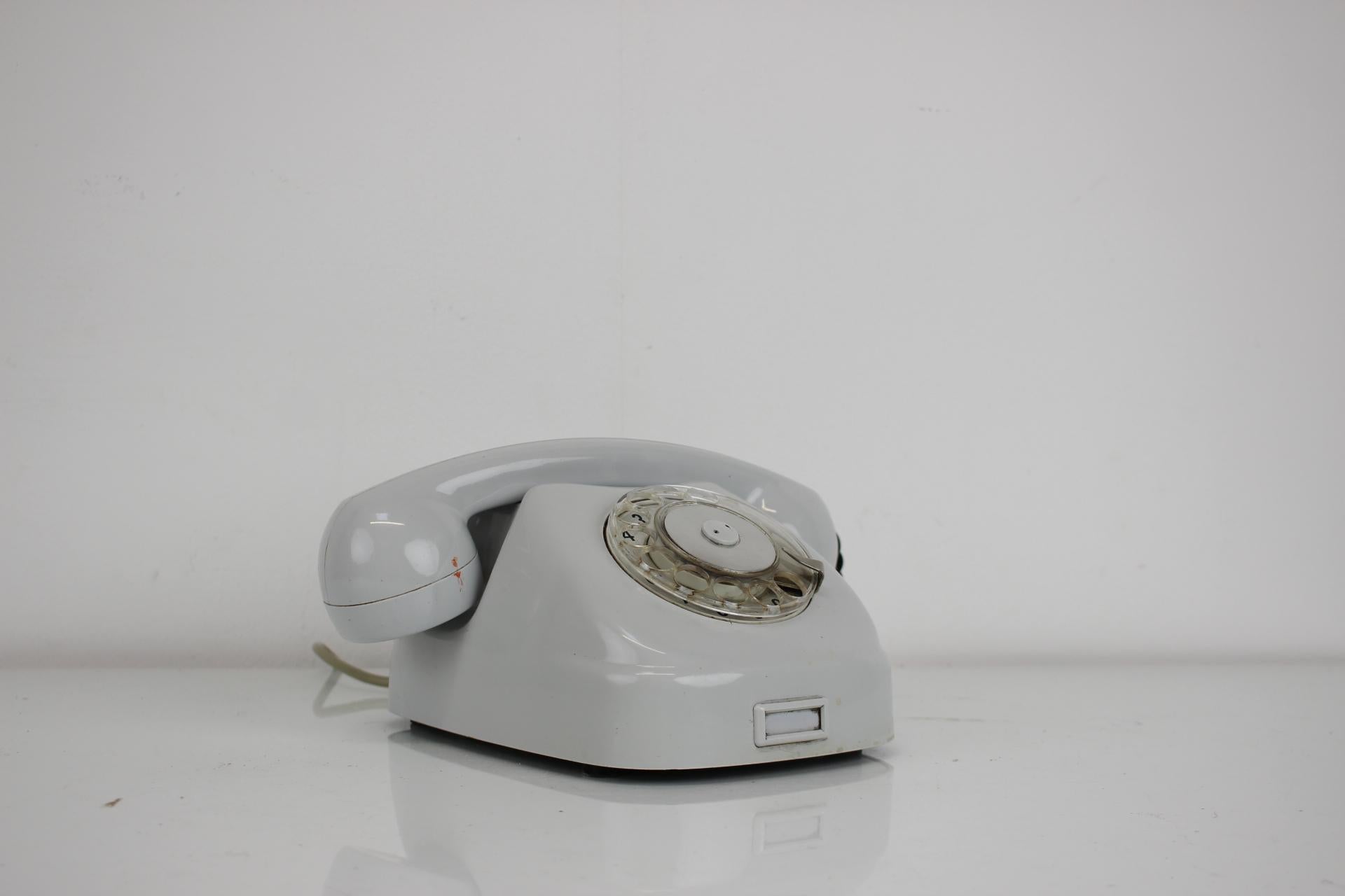Mid-Century Modern Telephone du milieu du siècle dernier de Tesla, 1979, Tchécoslovaquie en vente
