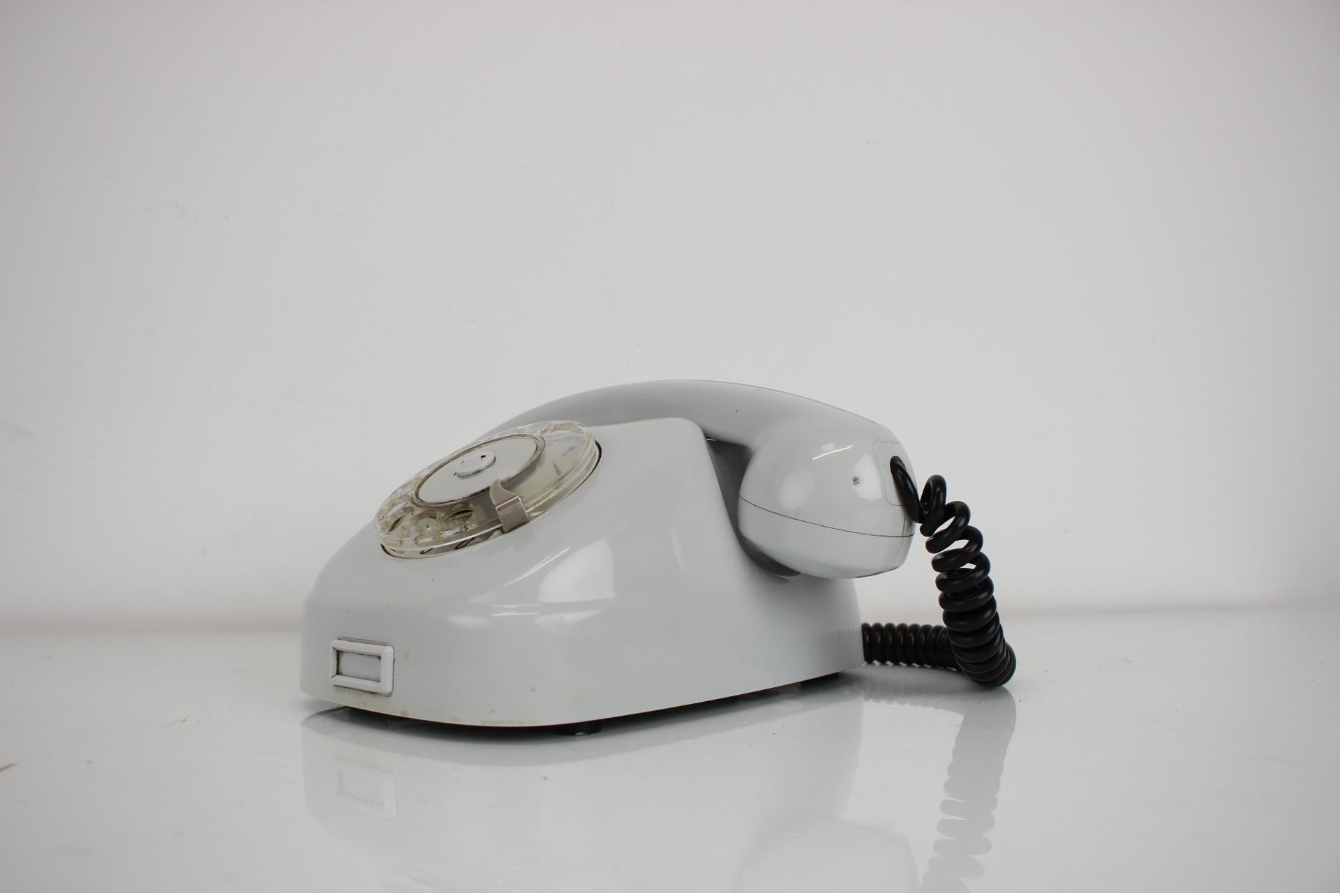Telephone du milieu du siècle dernier de Tesla, 1979, Tchécoslovaquie Bon état - En vente à Praha, CZ