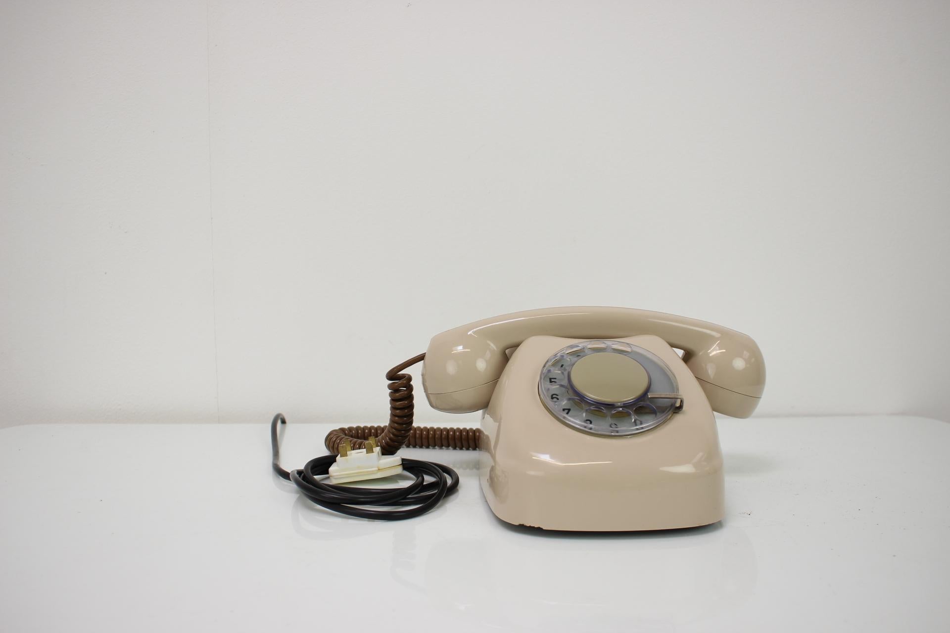 Telephone du milieu du siècle dernier de Tesla, 1979, Tchécoslovaquie en vente 1