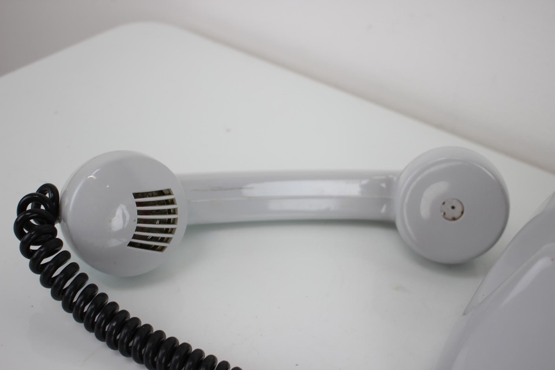 Telephone du milieu du siècle dernier de Tesla, 1979, Tchécoslovaquie en vente 1