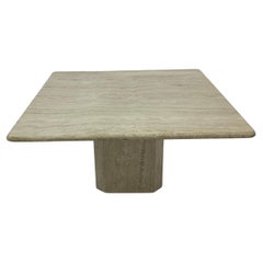 Tavolino in travertino dal design di metà secolo, anni '70