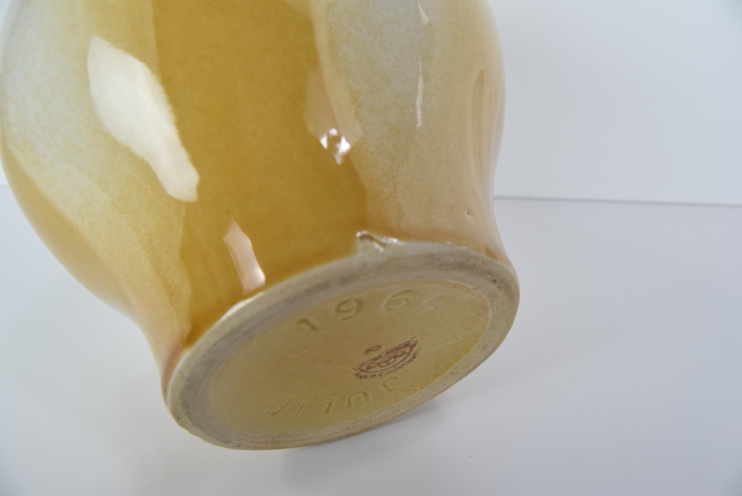 Glazed Mid-century Design Vase by Ditmar Urbach, Collection JULIE, 1964.  For Sale