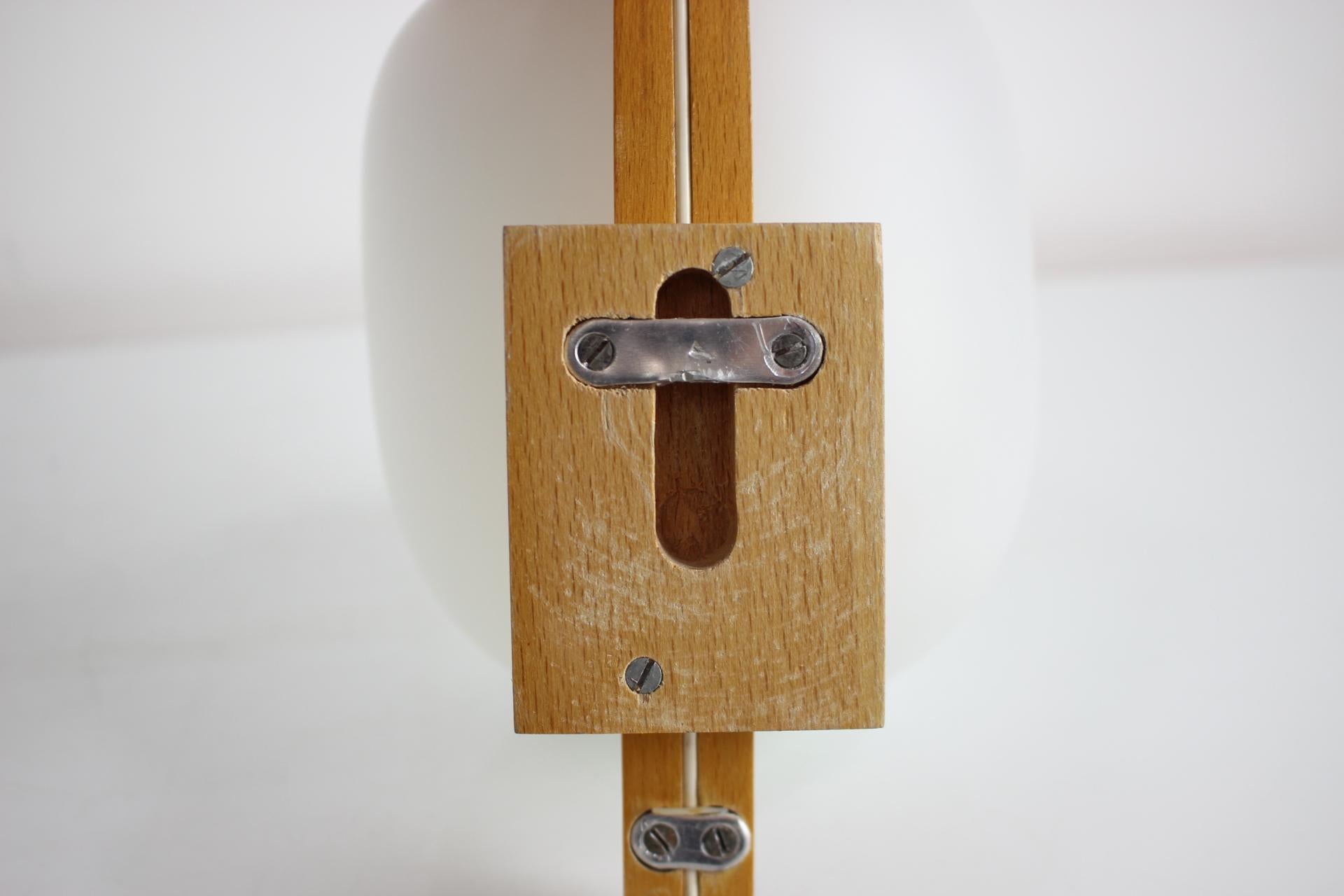 Mid-Century Design Wall Lamp, 1970's For Sale 4