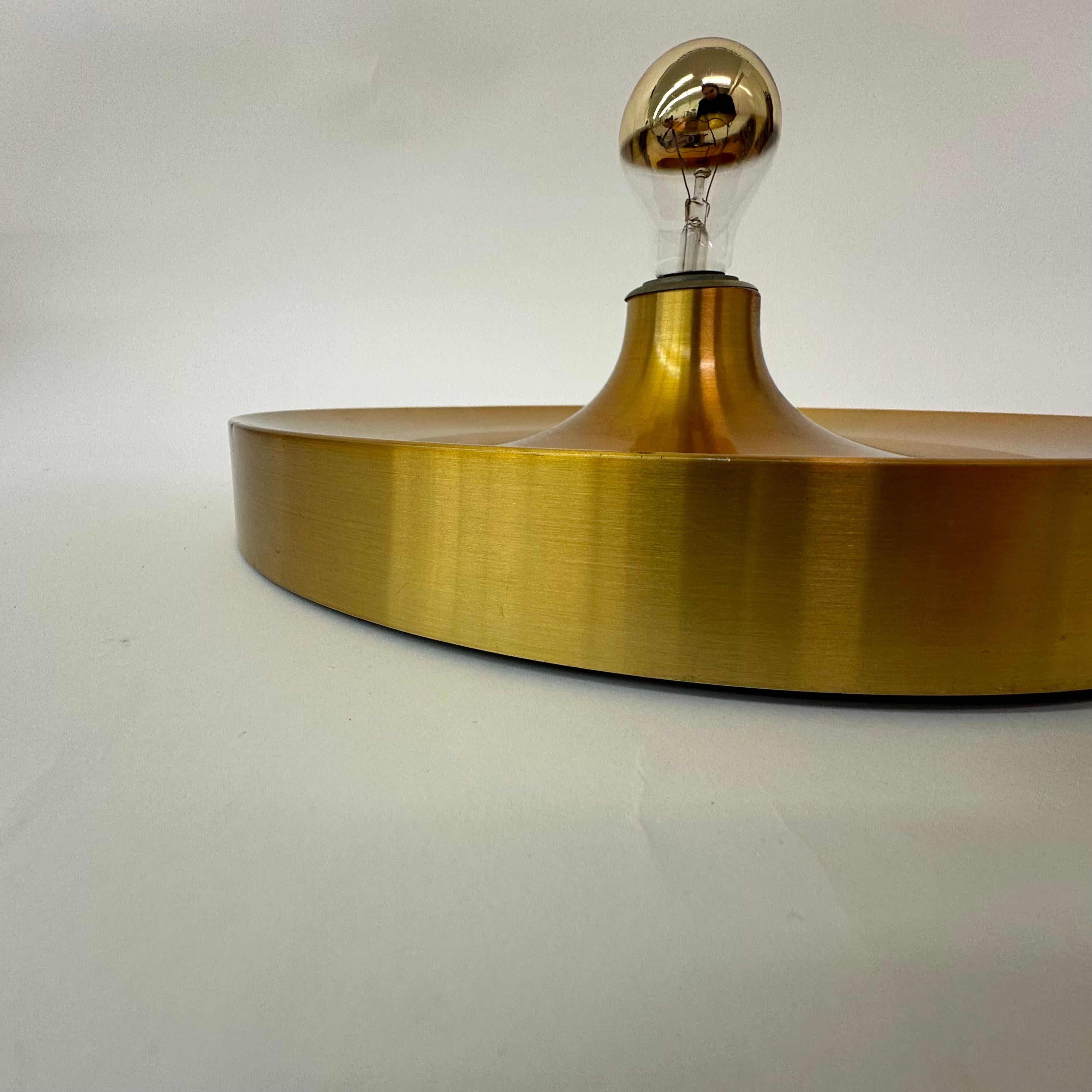 Mid Century design wall lamp disc , 1970’s For Sale 12