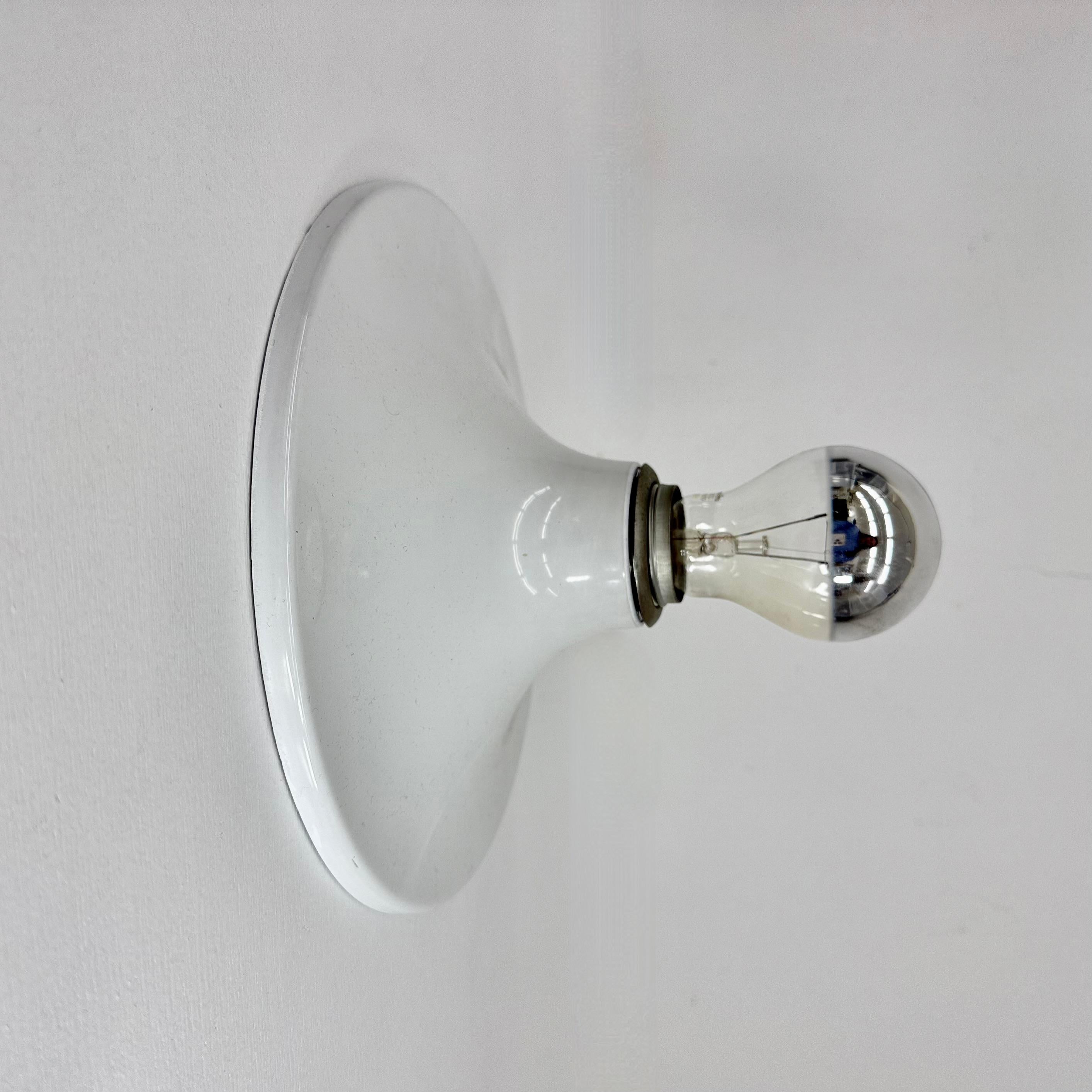 Mid-century design white aluminium disc wall lamp , 1970s For Sale 10