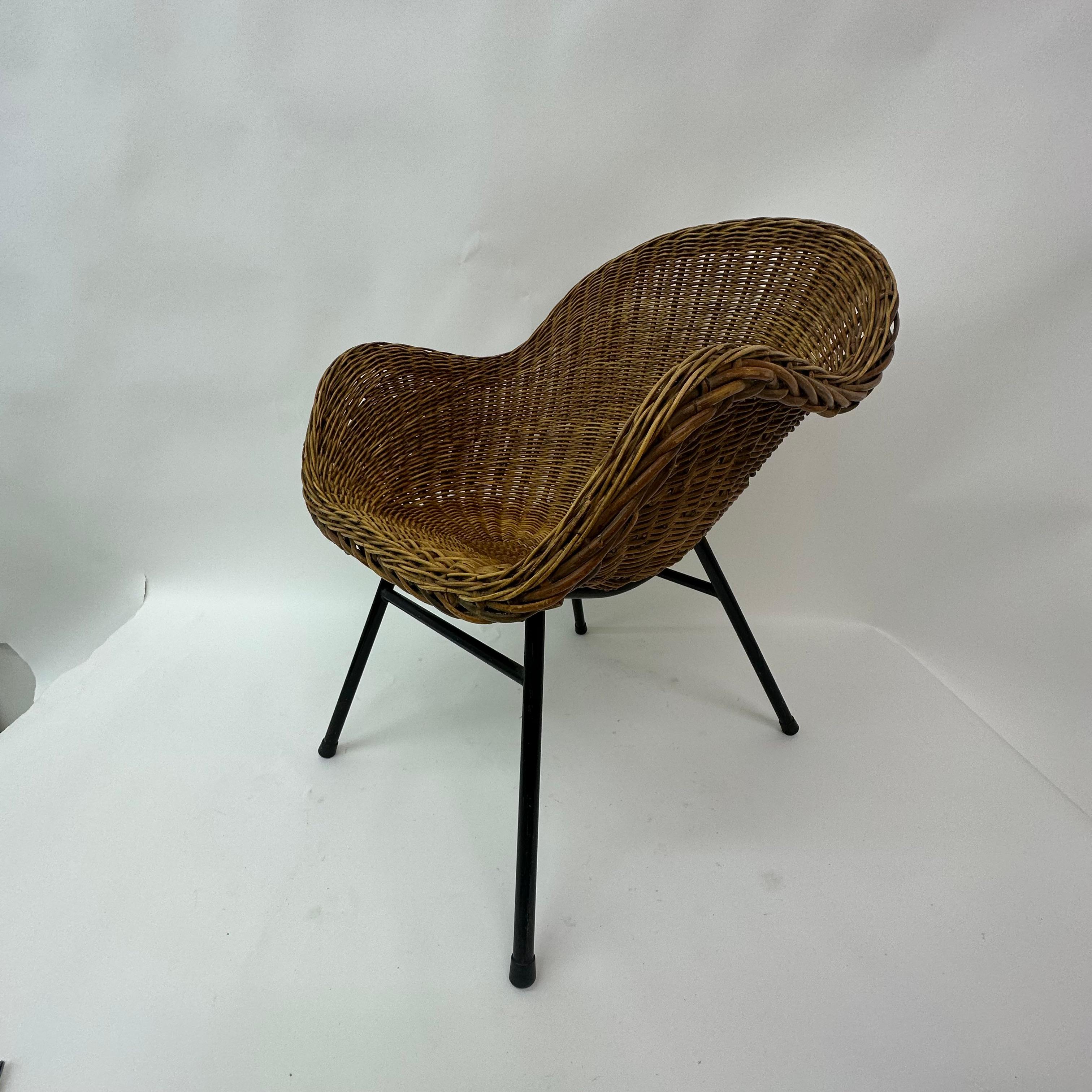 Mid-20th Century Mid-Century design wicker chair by Dirk Sliedrecht , 1950’s For Sale