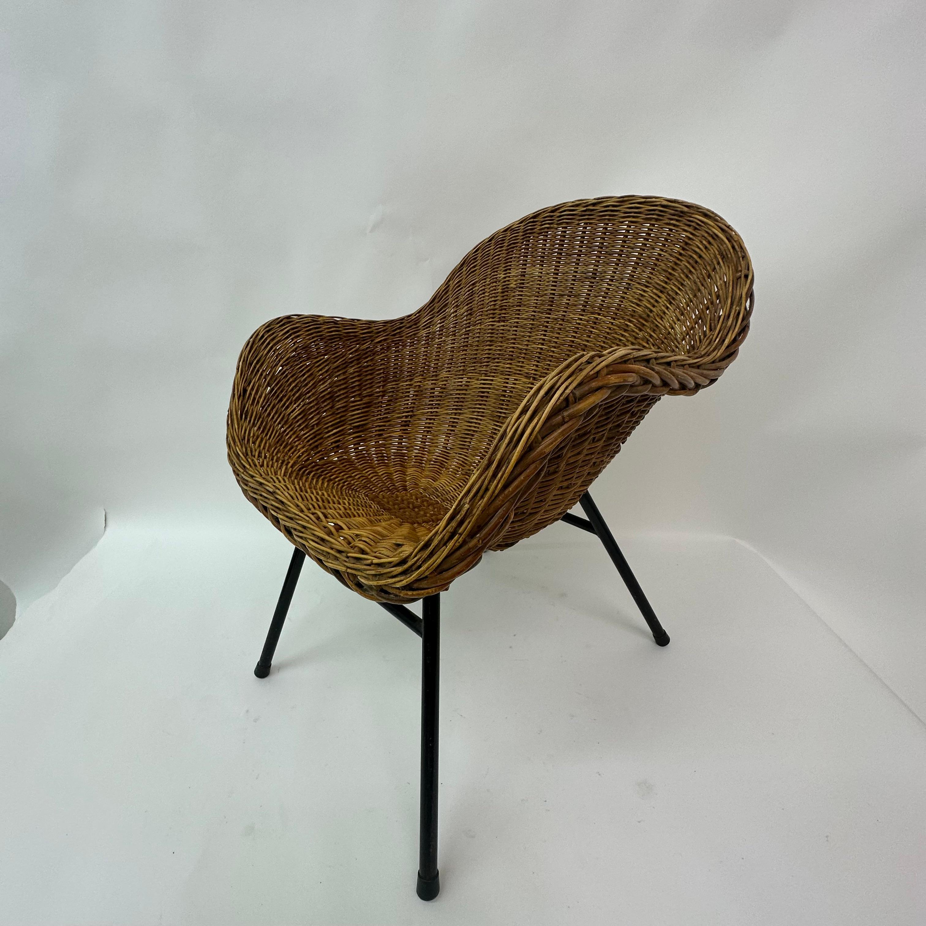 Mid-Century design wicker chair by Dirk Sliedrecht , 1950’s For Sale 2