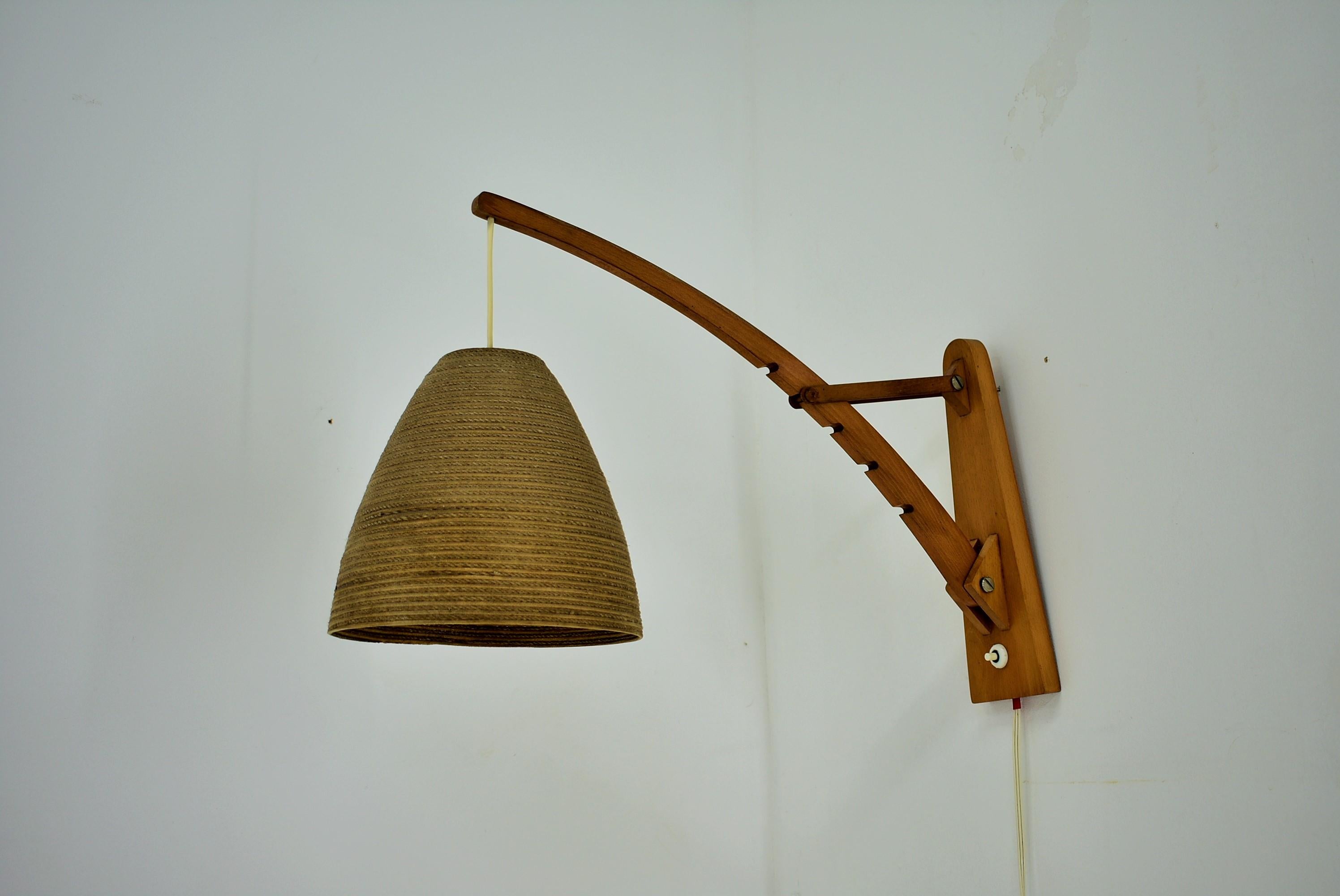 - good original condition, original with rope shade without any damage.
- made in czechoslovakia
- cleaned
- us adapler.