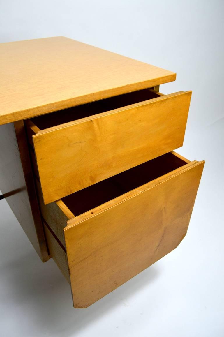 Mid Century Desk and Chair Attributed to Pascoe 2