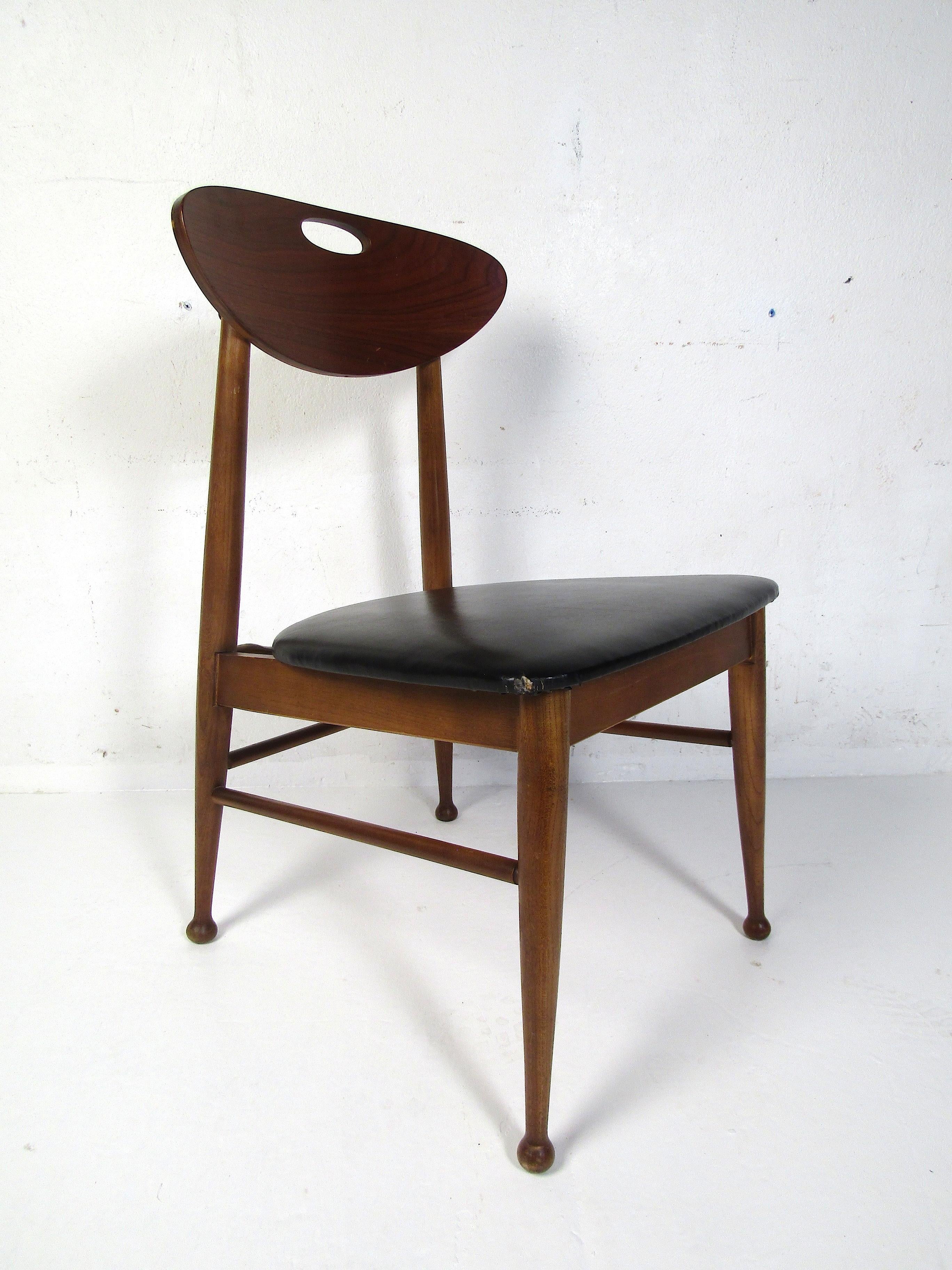 Midcentury Desk and Chair by Hooker Furniture 4