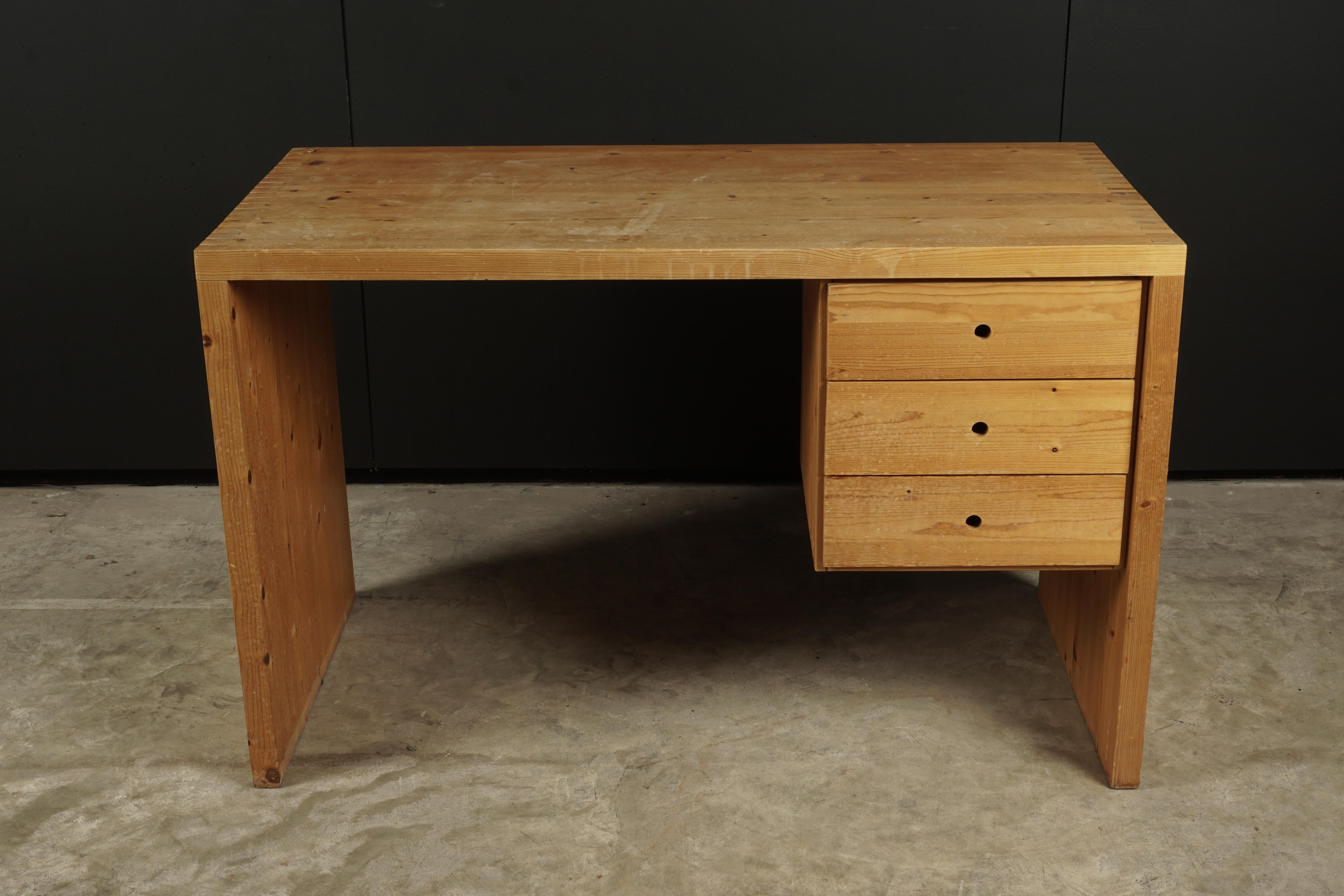 Vintage midcentury desk by Ate Van Apeldoorn, from Holland, circa 1970. Heavy pine construction with nice original patina and wear.