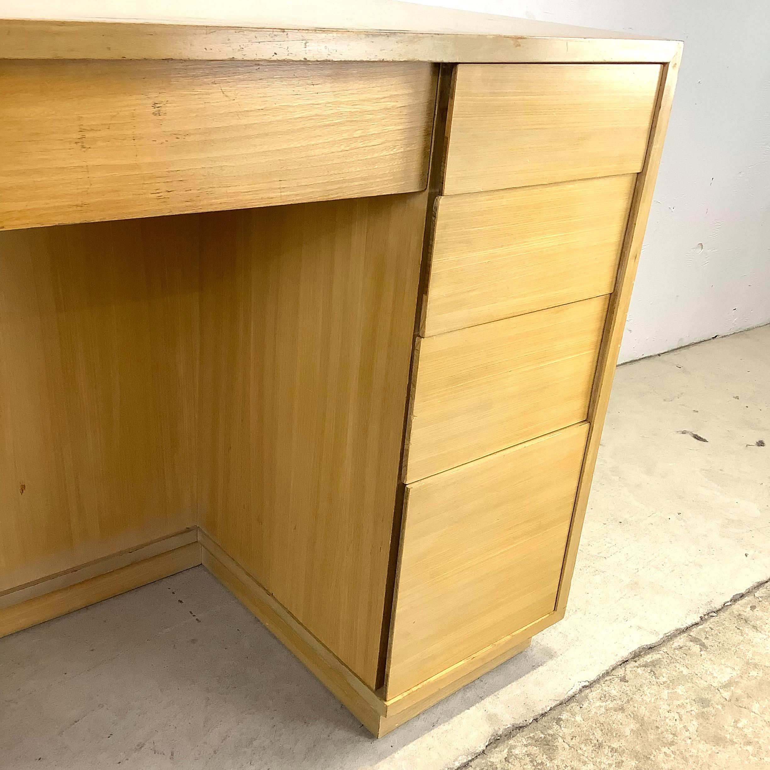 Midcentury Desk by Edward Wormley for Drexel 1