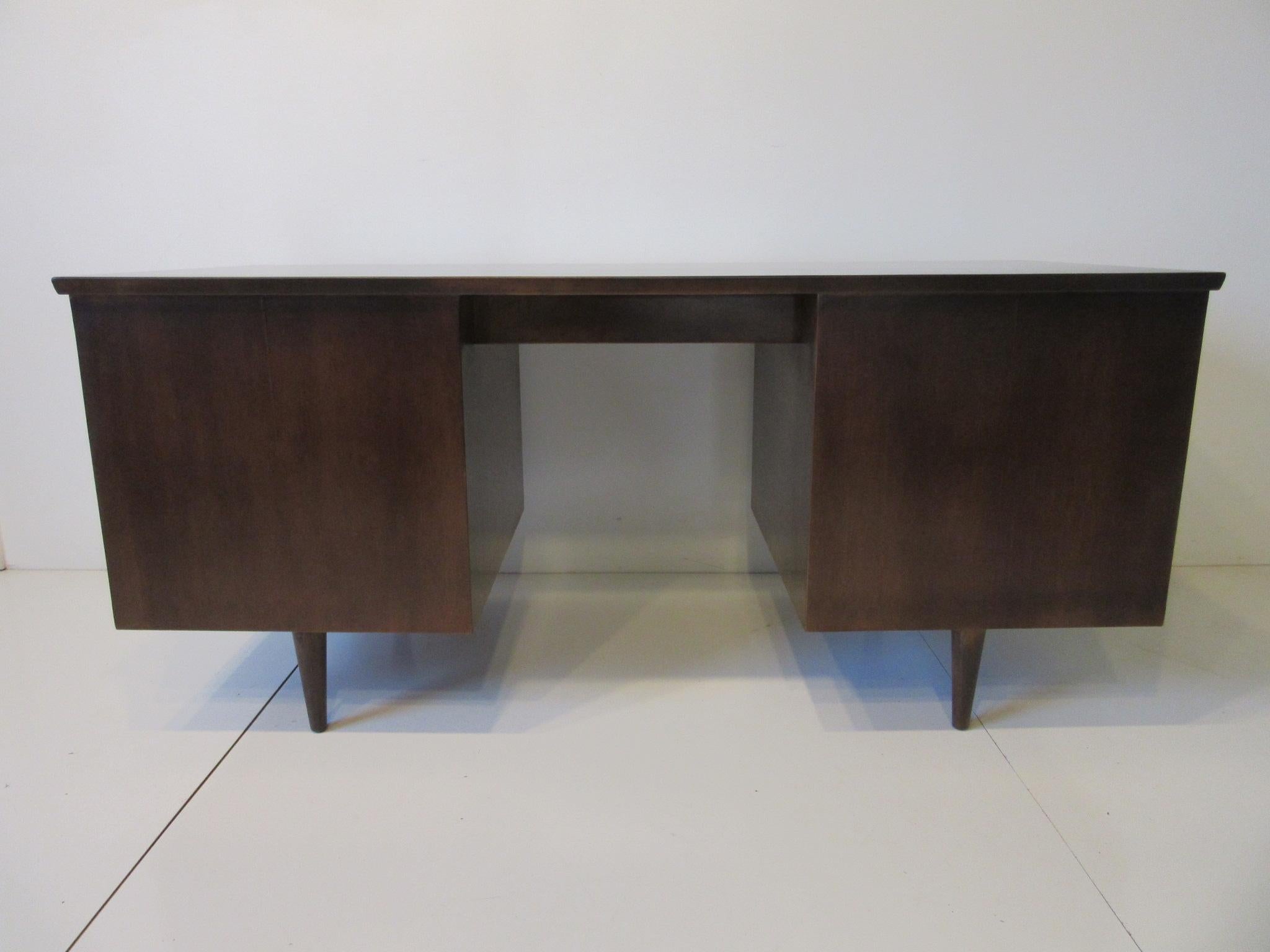 Midcentury Desk by Mengel Furniture 2