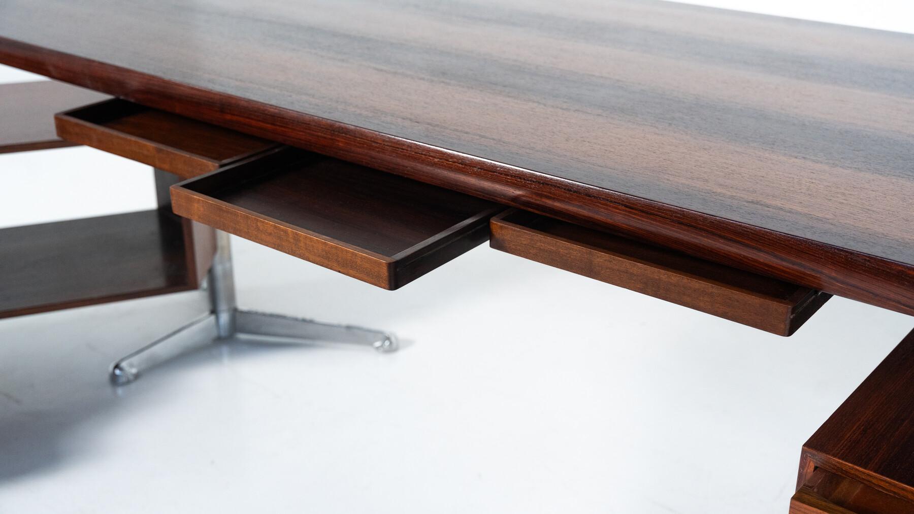 Mid-Century Desk by Osvaldo Borsani for Tecno, Italy, 1960s For Sale 7