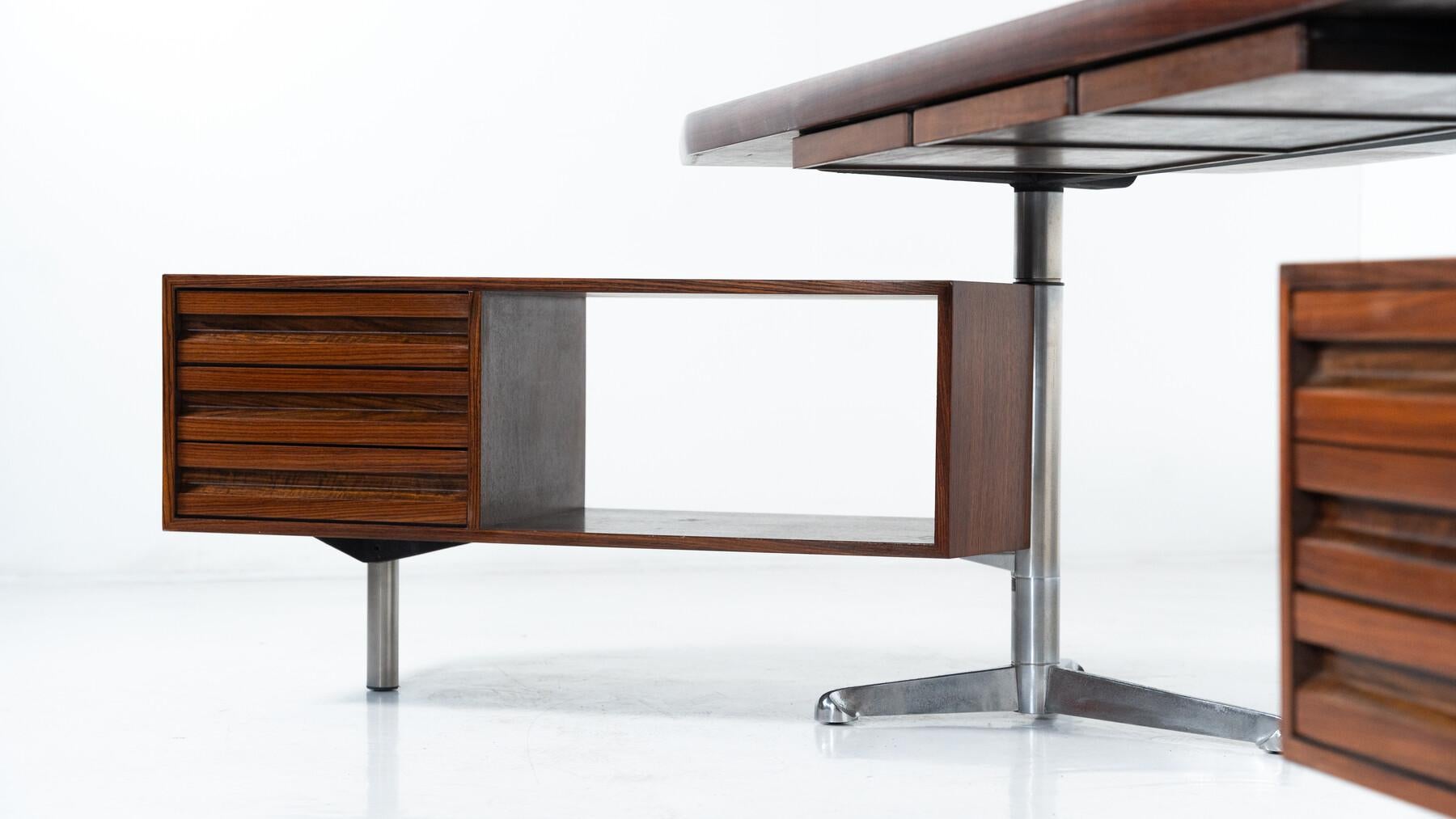 Mid-Century Desk by Osvaldo Borsani for Tecno, Italy, 1960s For Sale 2