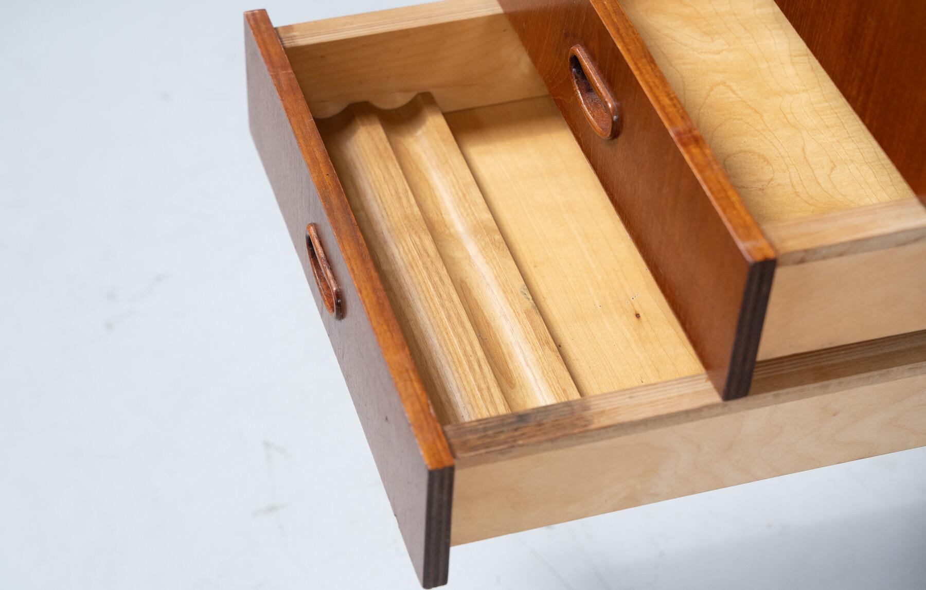 Scrivania di metà secolo di Oswald Vermaercke per V-Form, anni '60 in vendita 3