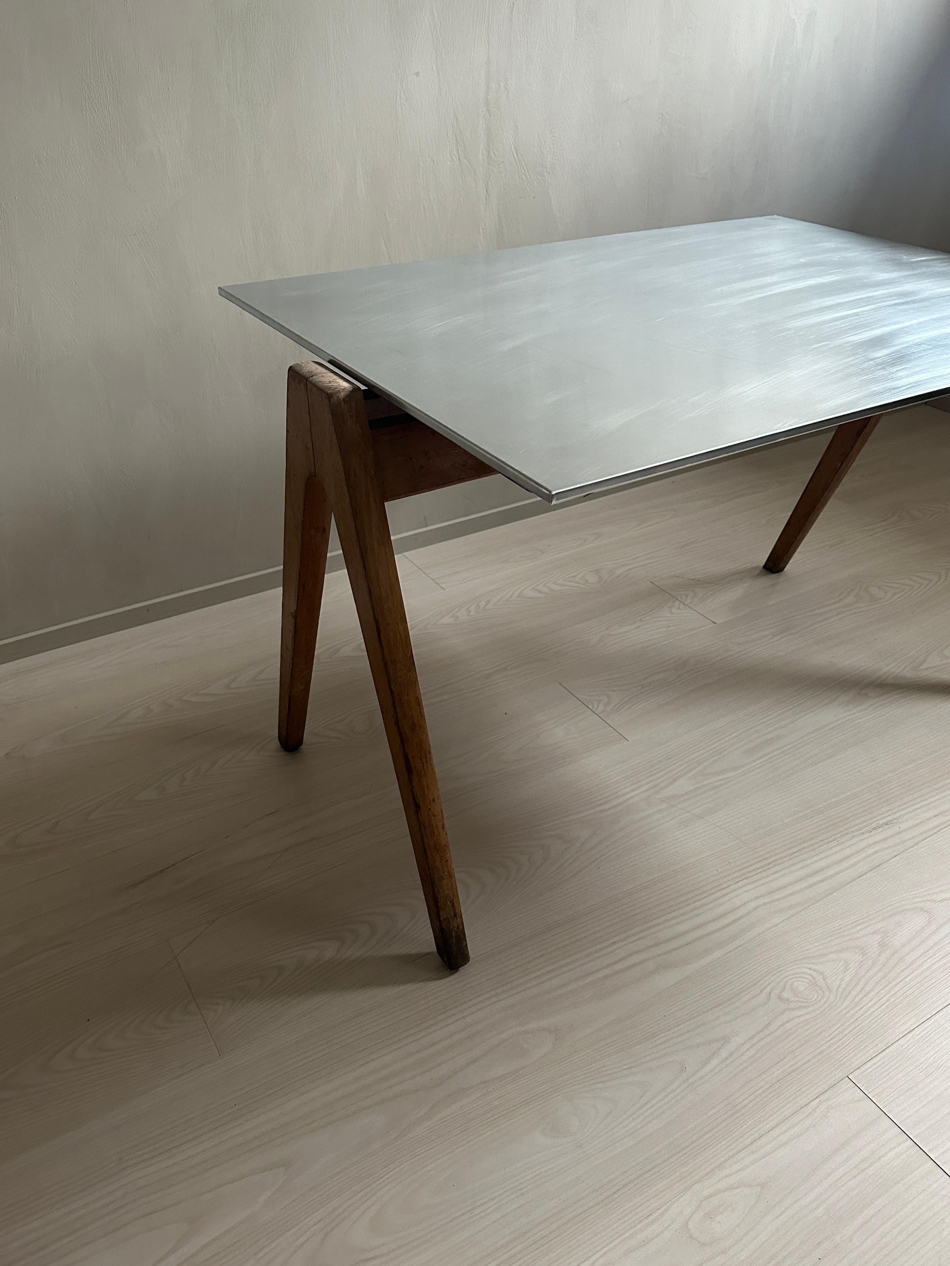 Mid-Century Desk by Robin Day with Zinc Top and Beech Legs, 1950s For Sale 1