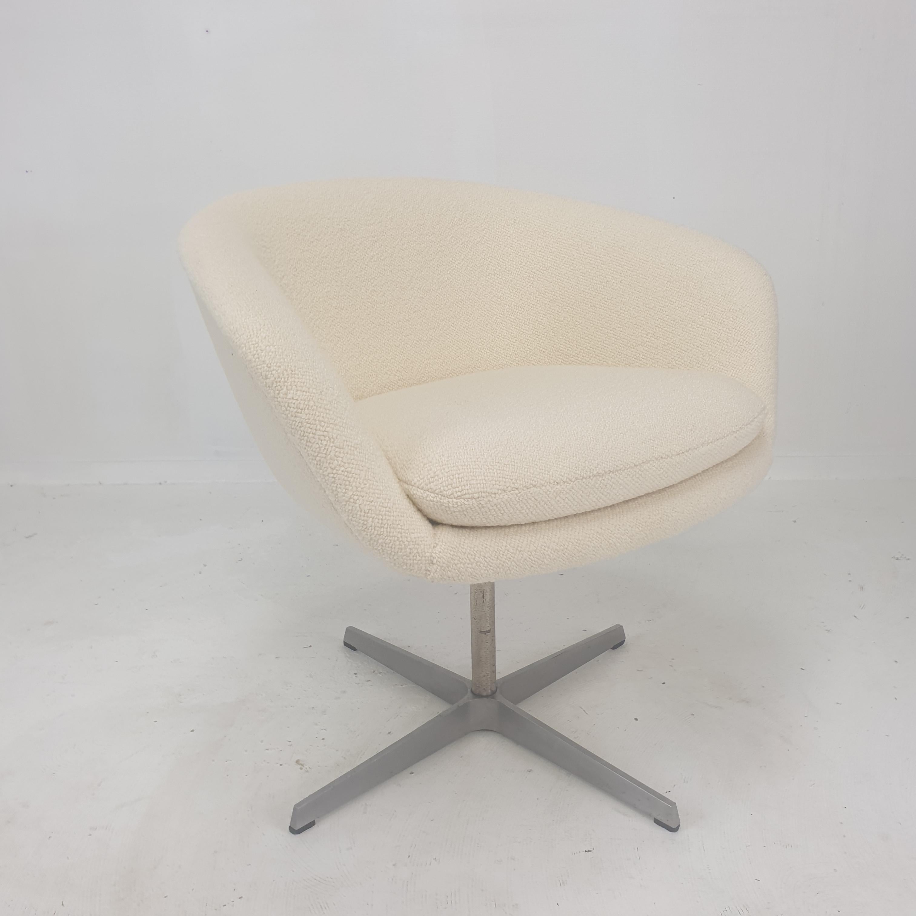 Mid-Century Modern Mid-Century Desk Chair by Pierre Paulin for Artifort, 1960s For Sale