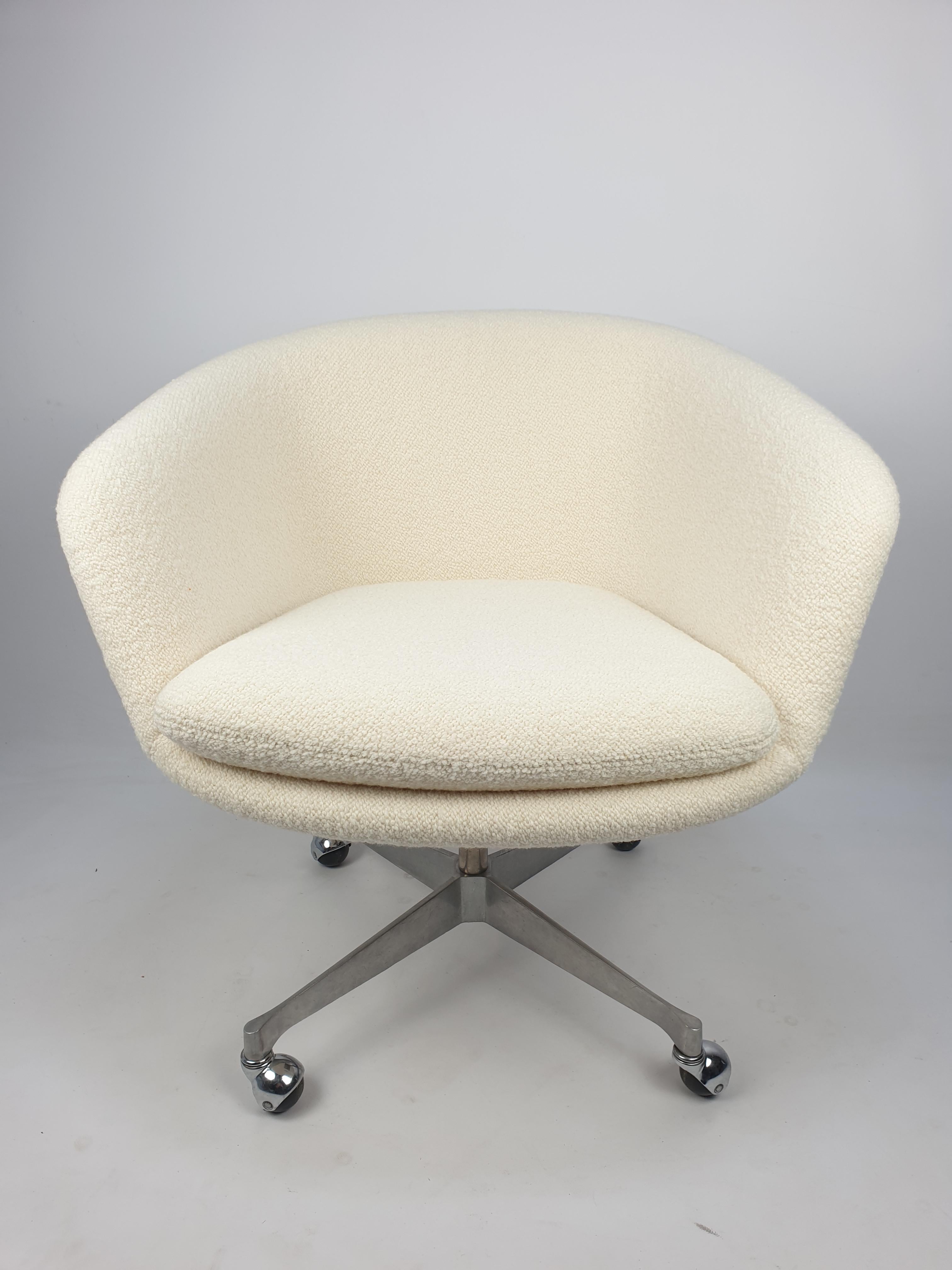 Mid-Century Modern Mid Century Desk Chair by Pierre Paulin for Artifort, 1960s