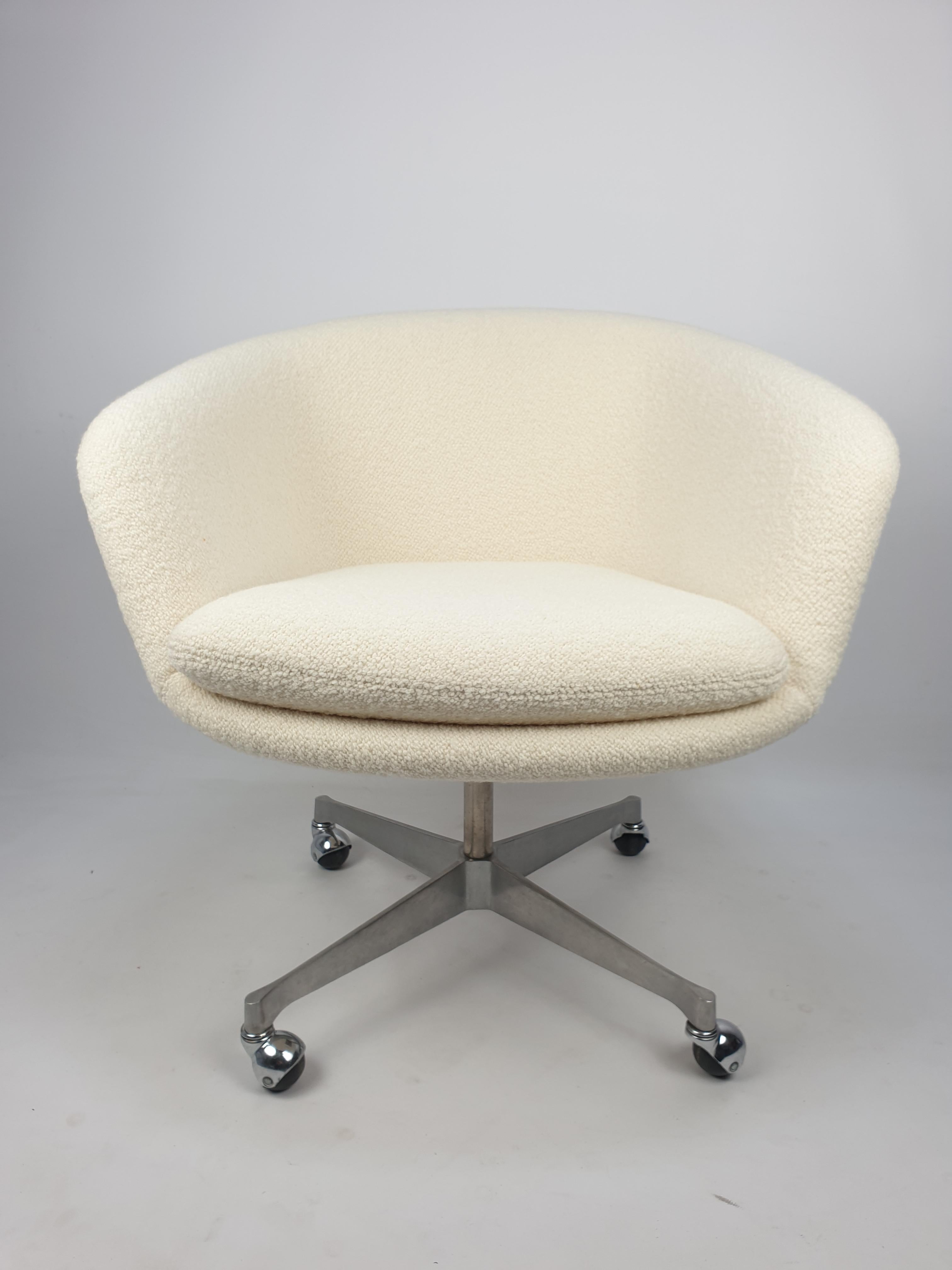 Dutch Mid Century Desk Chair by Pierre Paulin for Artifort, 1960s