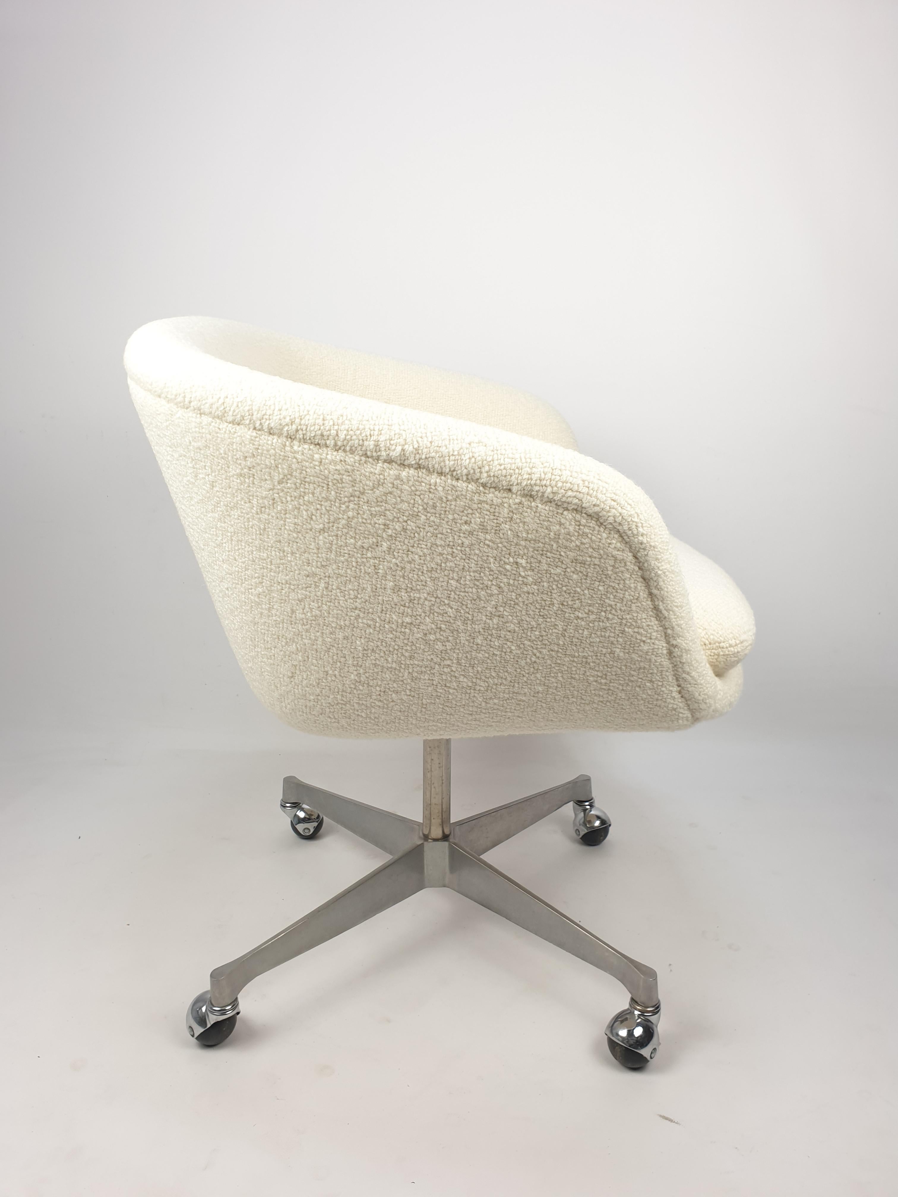 Mid Century Desk Chair by Pierre Paulin for Artifort, 1960s In Excellent Condition In Oud Beijerland, NL