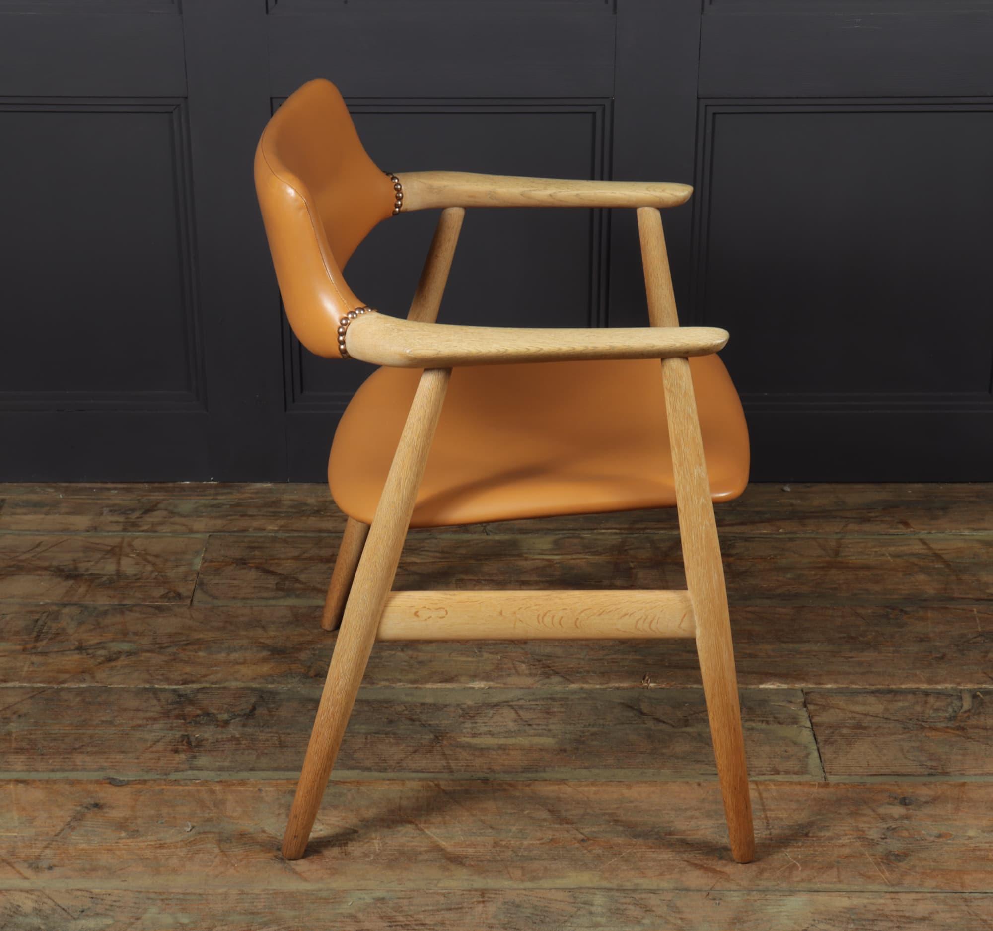 Mid Century Desk Chair in Oak by Erik Kirkegaard In Excellent Condition In Paddock Wood Tonbridge, GB