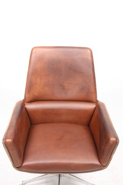 Silla de escritorio de mitad de siglo en ante y piel de Finn Juhl