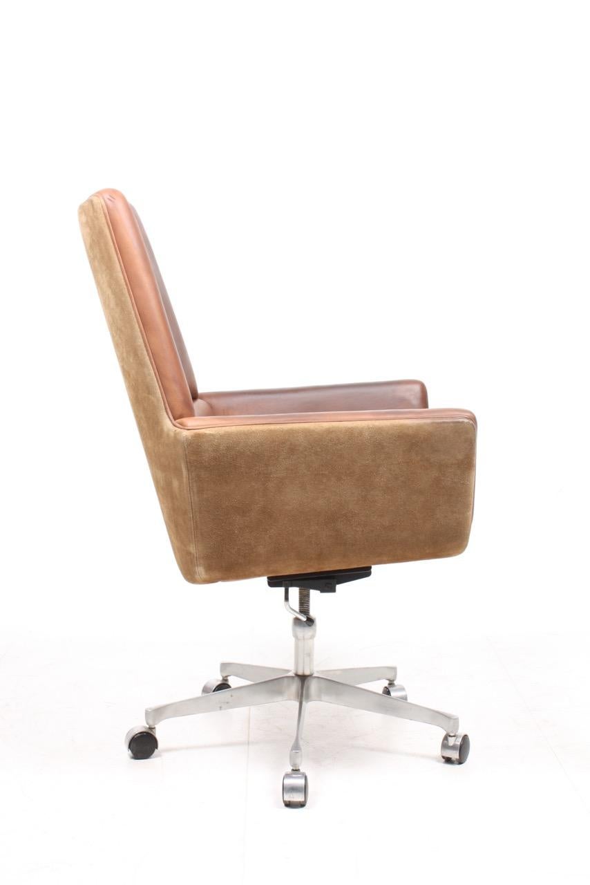 Scandinavian Modern Midcentury Desk Chair in Suede and Leather by Finn Juhl