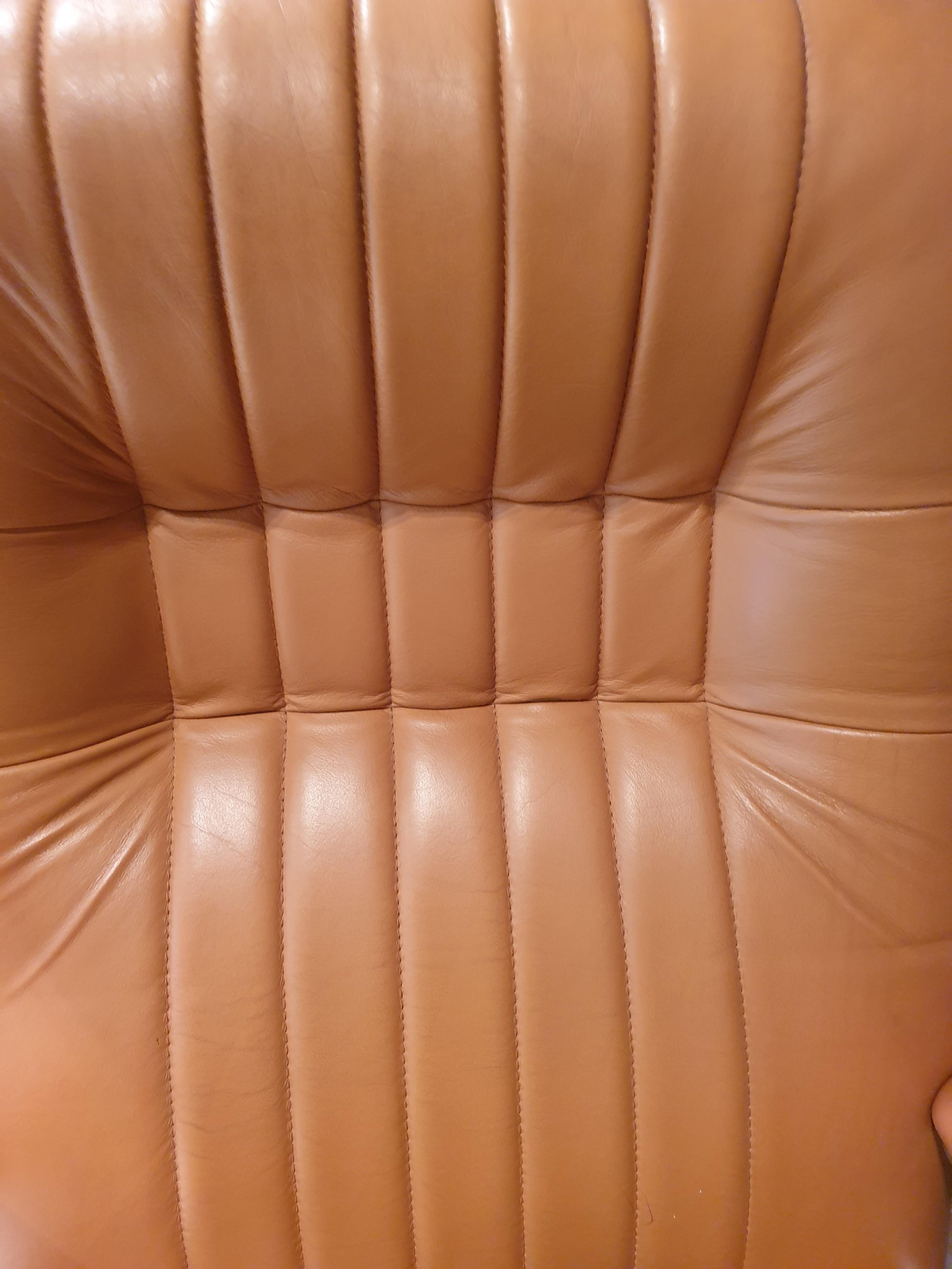 Mid Century Desk Chair in Tan Leather Model P125D by Osvaldo Borsani In Good Condition In London, GB