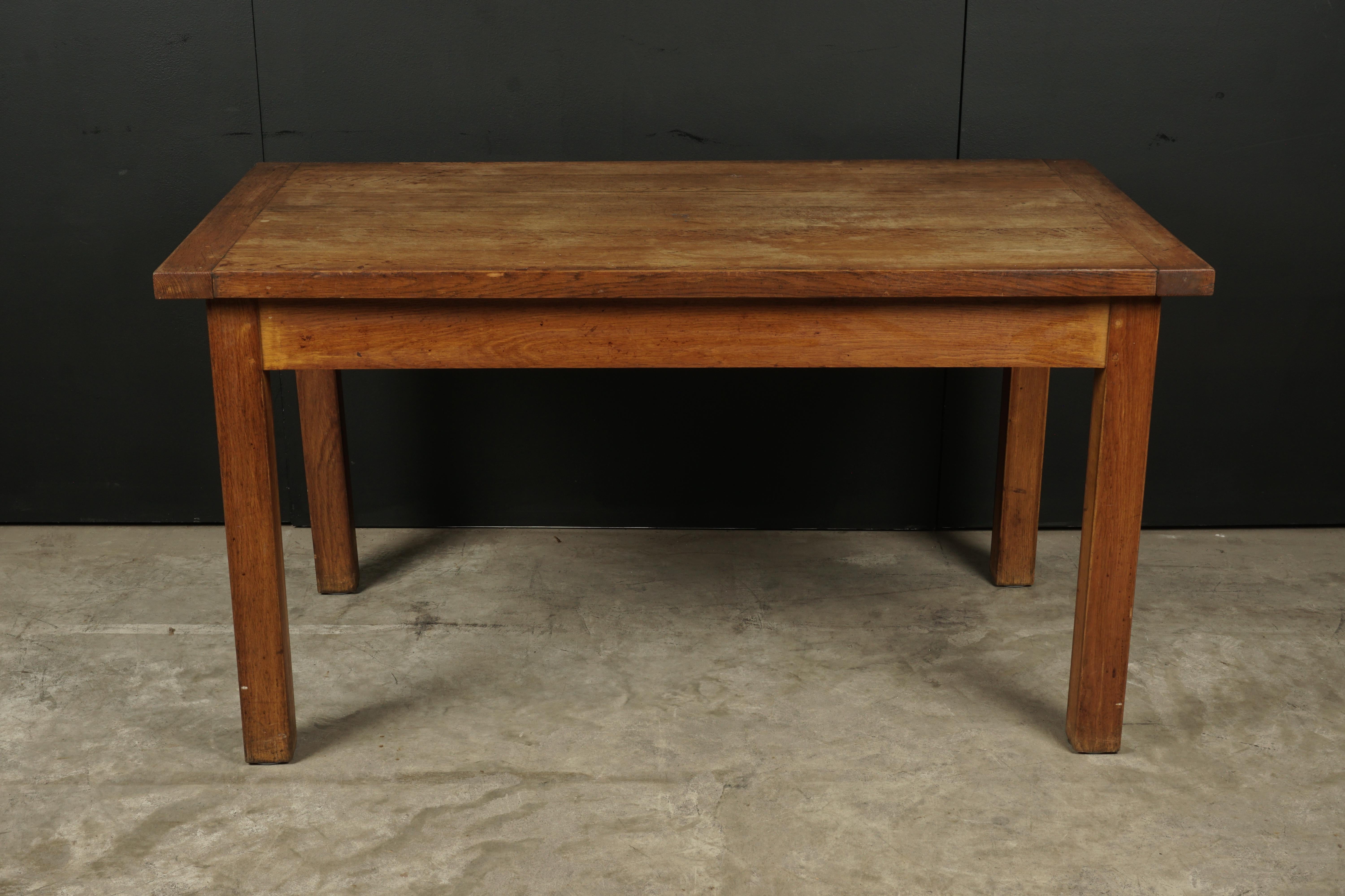 Midcentury Pine Desk from France, circa 1950 In Good Condition In Nashville, TN