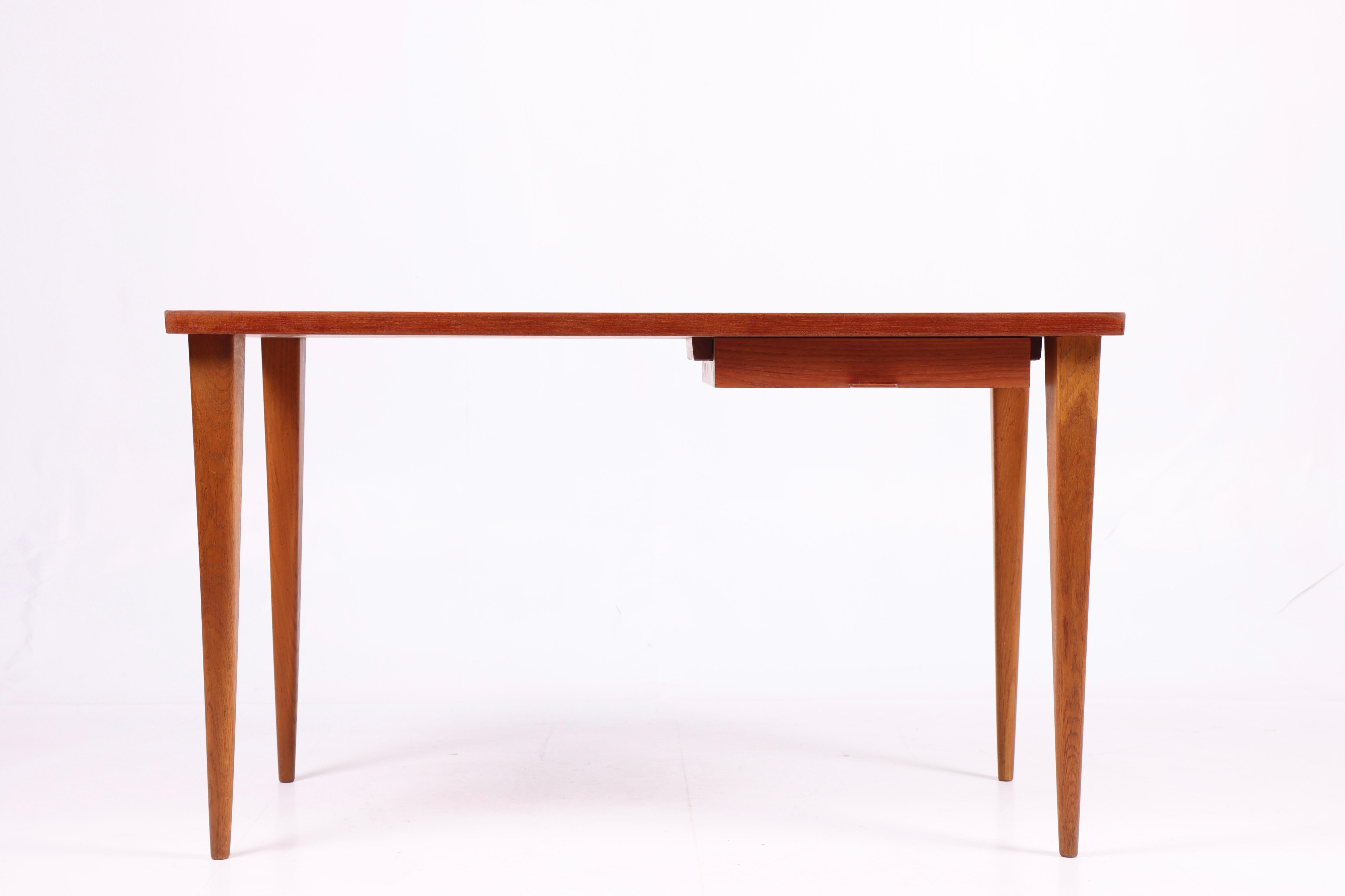 Rare freestanding desk in teak and beech, designed Nanna Ditzel and produced by Poul Kolds Savværk. Great original condition.