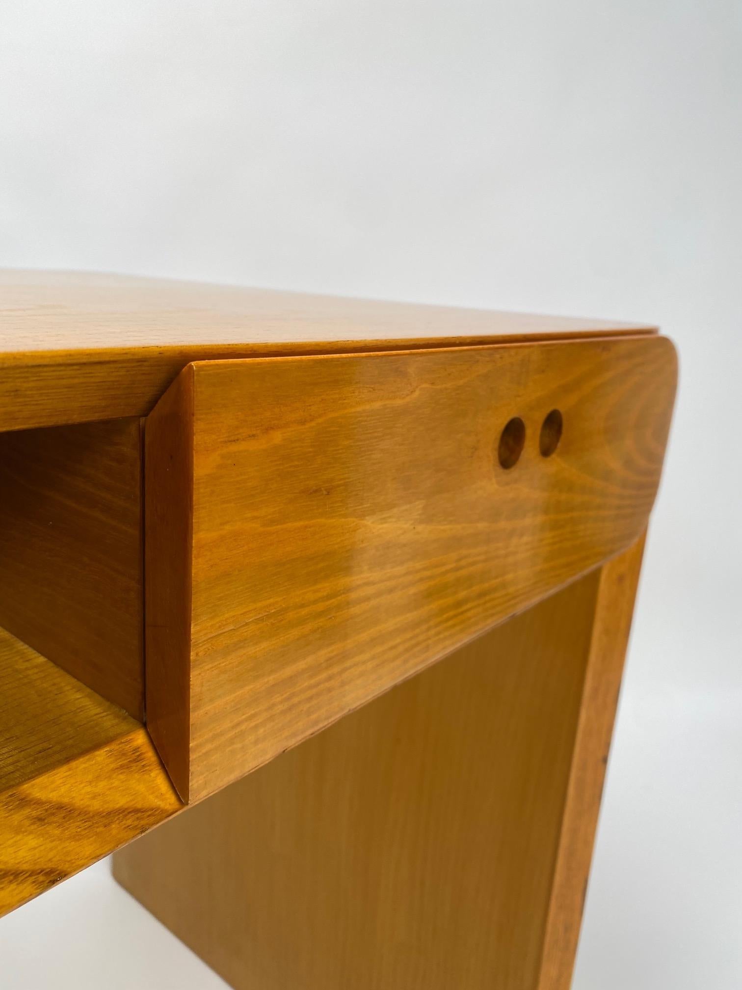 Wood Mid-Century Desk in wood by Derk Jan De Vries, 1960s For Sale