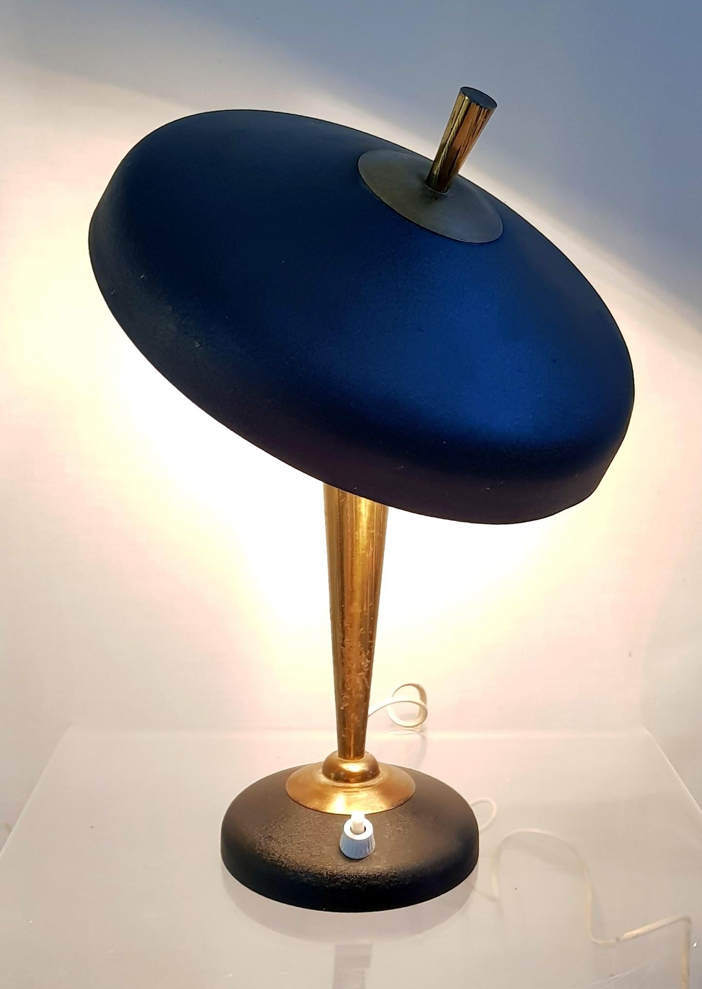 Italian Mid Century Desk Lamp Attributed to Stilnovo