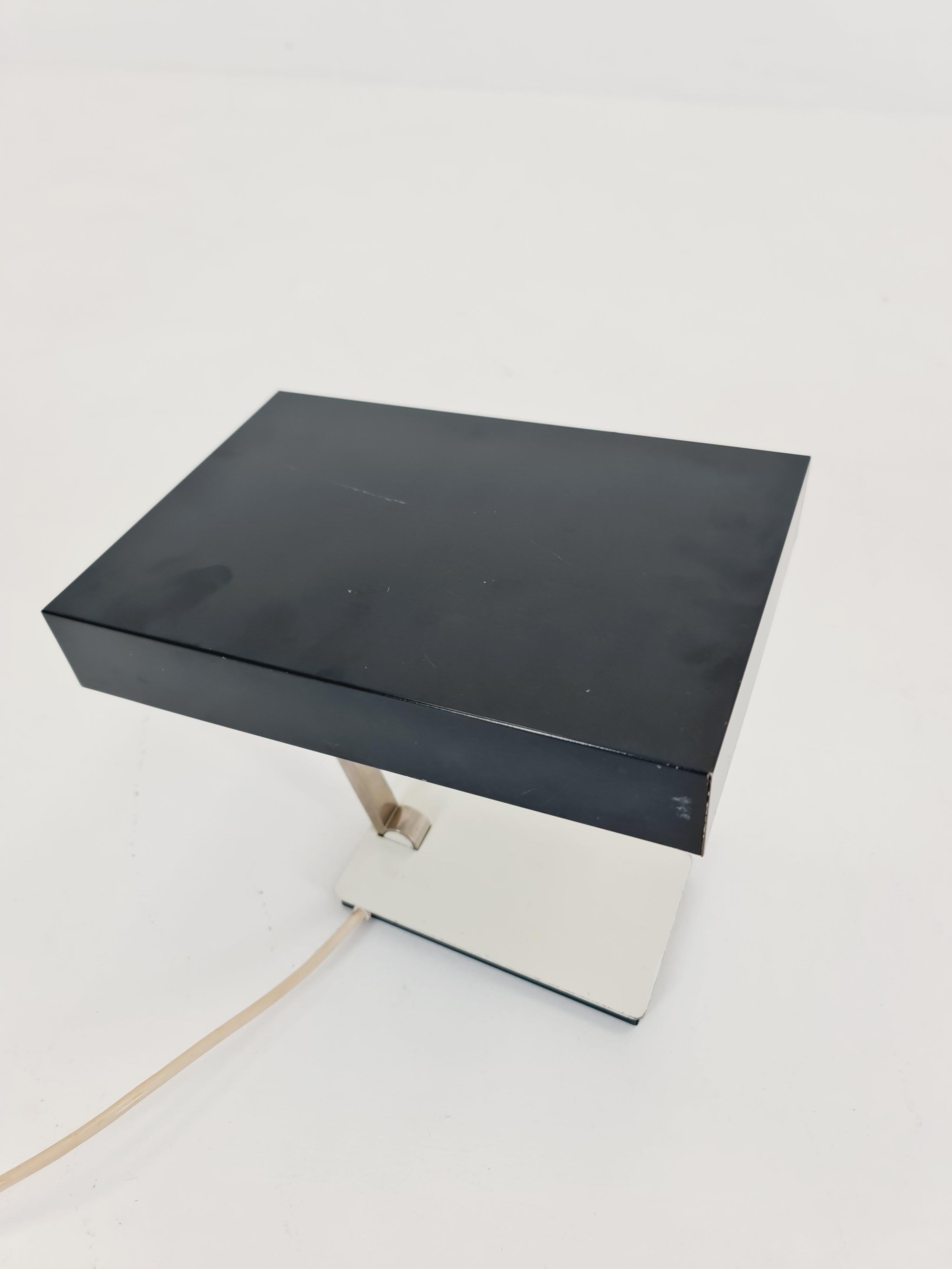 Lámpara de escritorio de mediados de siglo de Klaus Hempel para Kaiser Leuchten Model 6878 , años 60 en venta 2